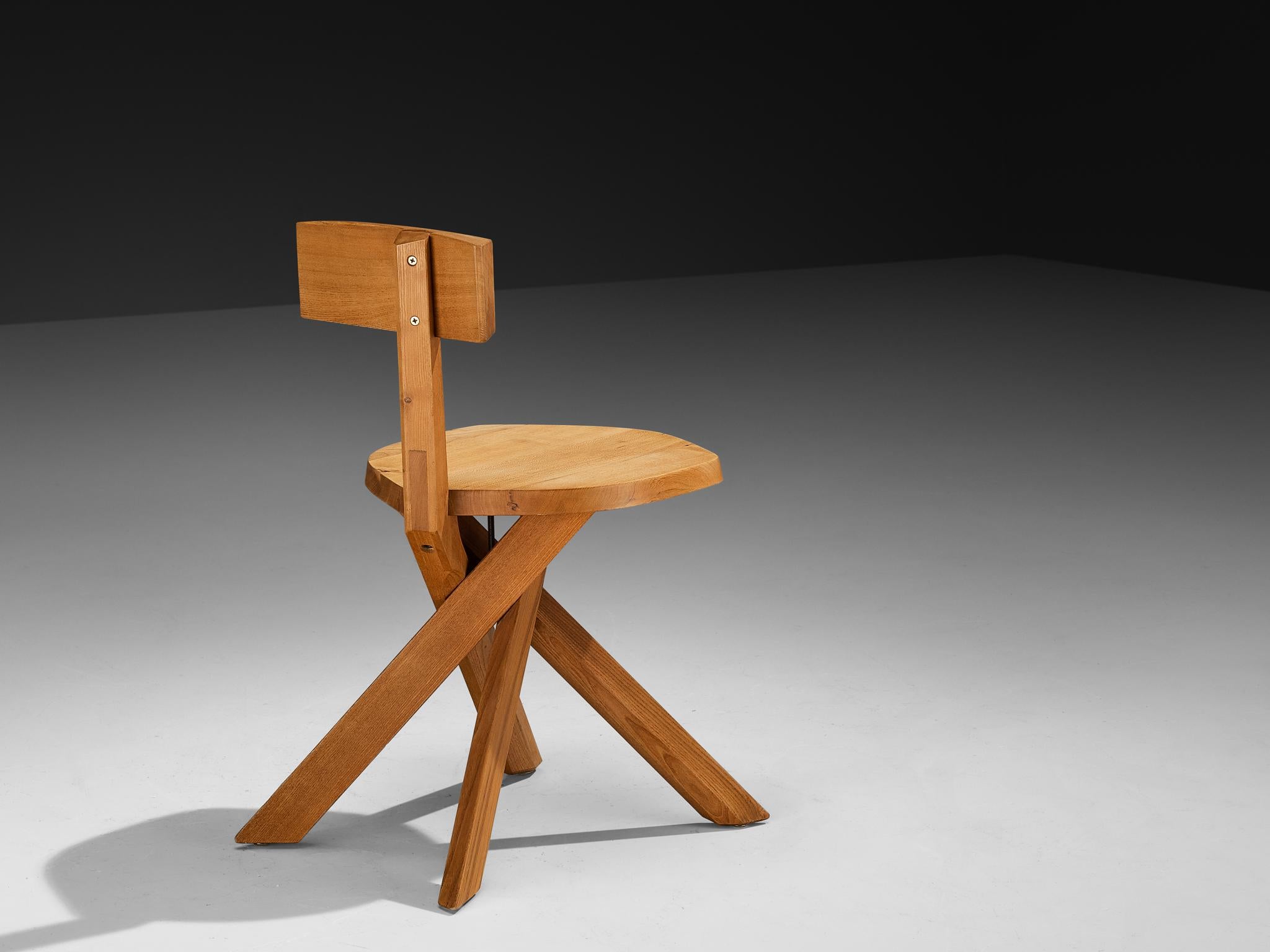 Milieu du XXe siècle Chaise sculpturale 'S34' en orme de Pierre Chapo en vente