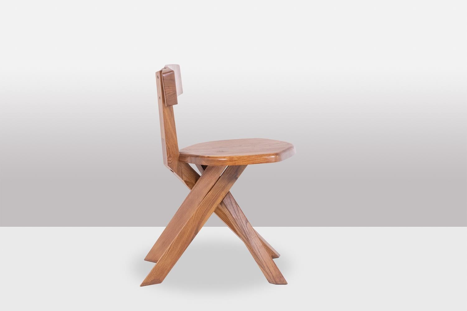 20ième siècle Pierre Chapo. Série de 6 chaises modèle S34. Années 1960.