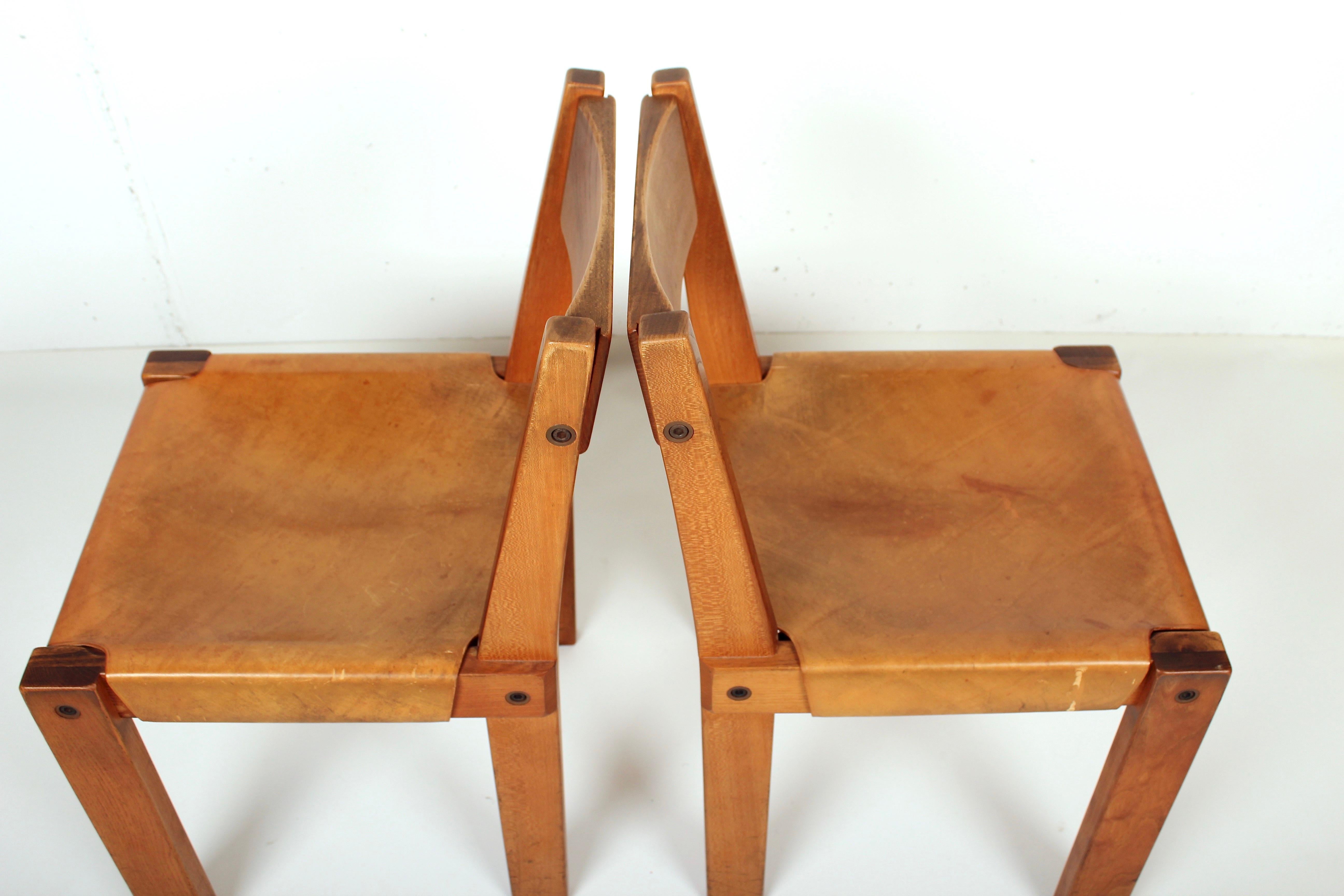 Pierre Chapo Set of Four Elm and Leather S 24 Dining Chairs, France, 1960s For Sale 13