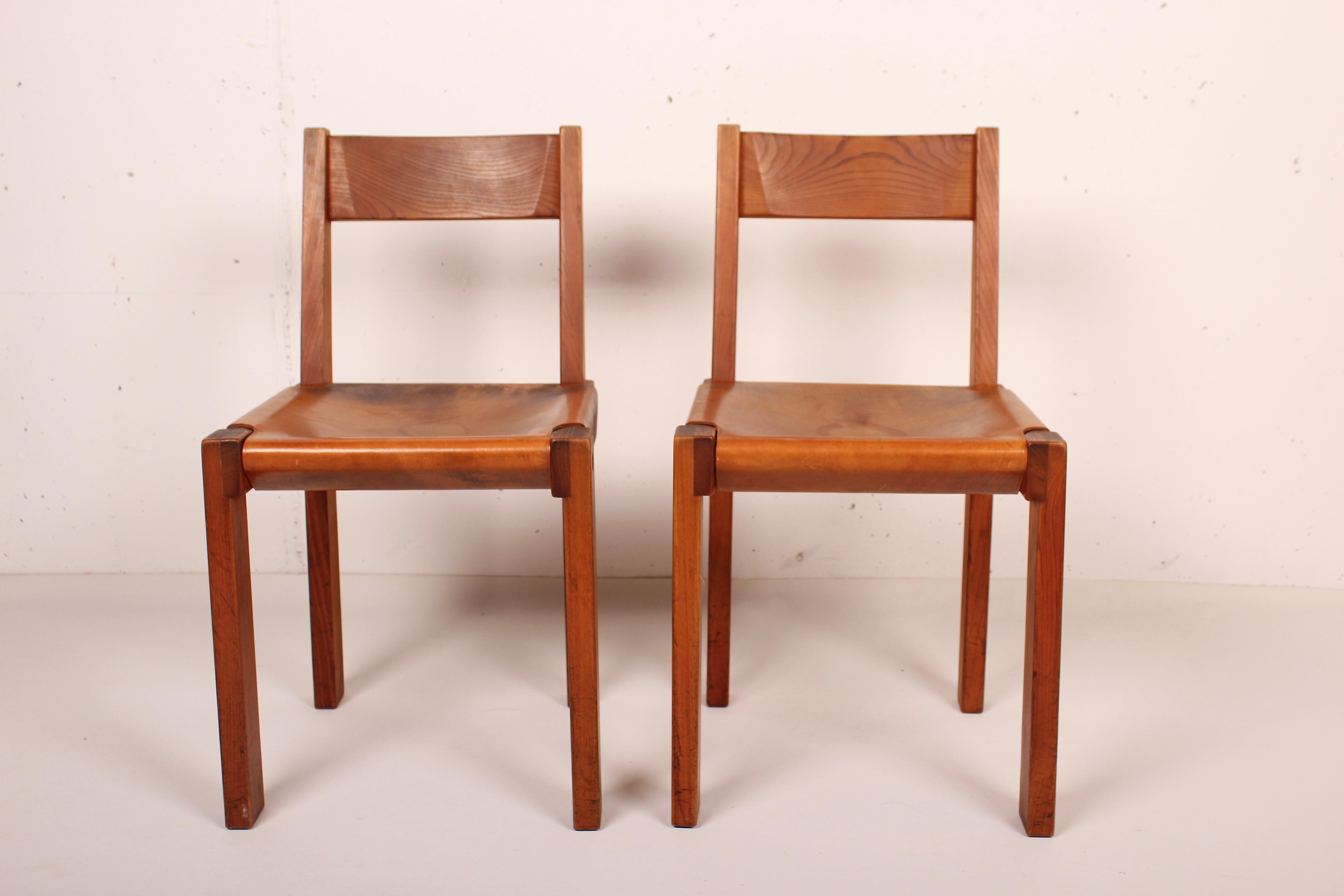 Pierre Chapo Set of Four Elm and Leather S 24 Dining Chairs, France, 1960s For Sale 2