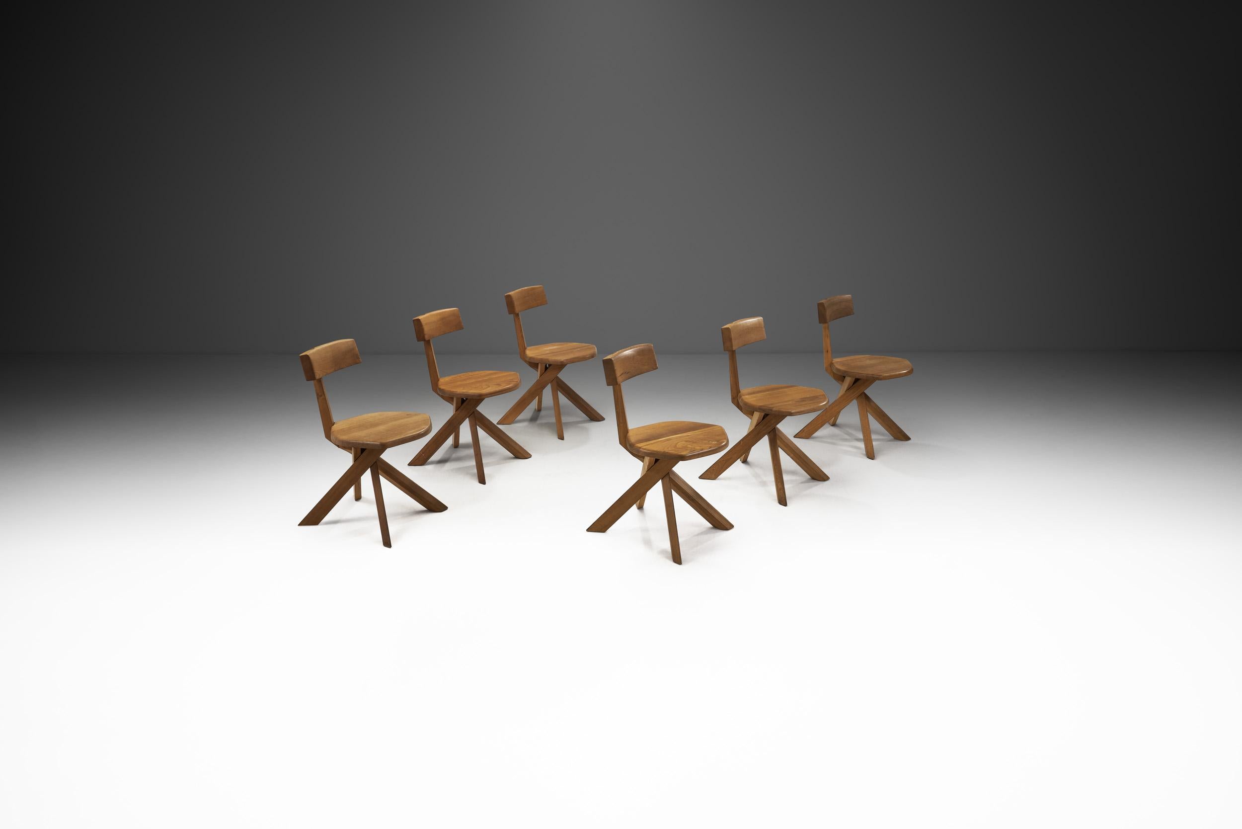 Ensemble de six chaises S34 en bois d'orme Pierre Chapo, France, années 1960 Bon état - En vente à Utrecht, NL