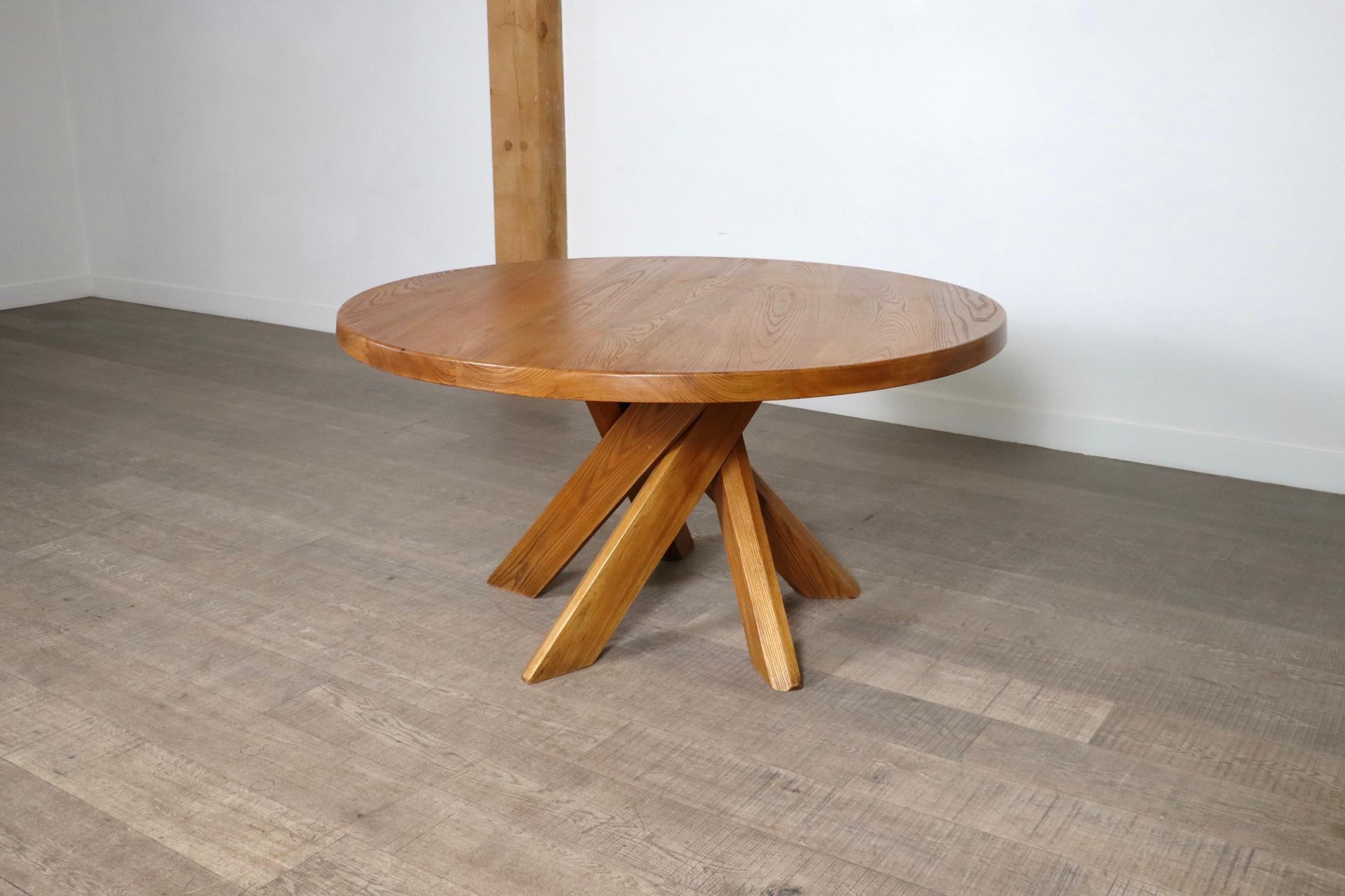 Table de salle à manger Sfax T21D en orme massif Pierre Chapo, France, 1970 en vente 3