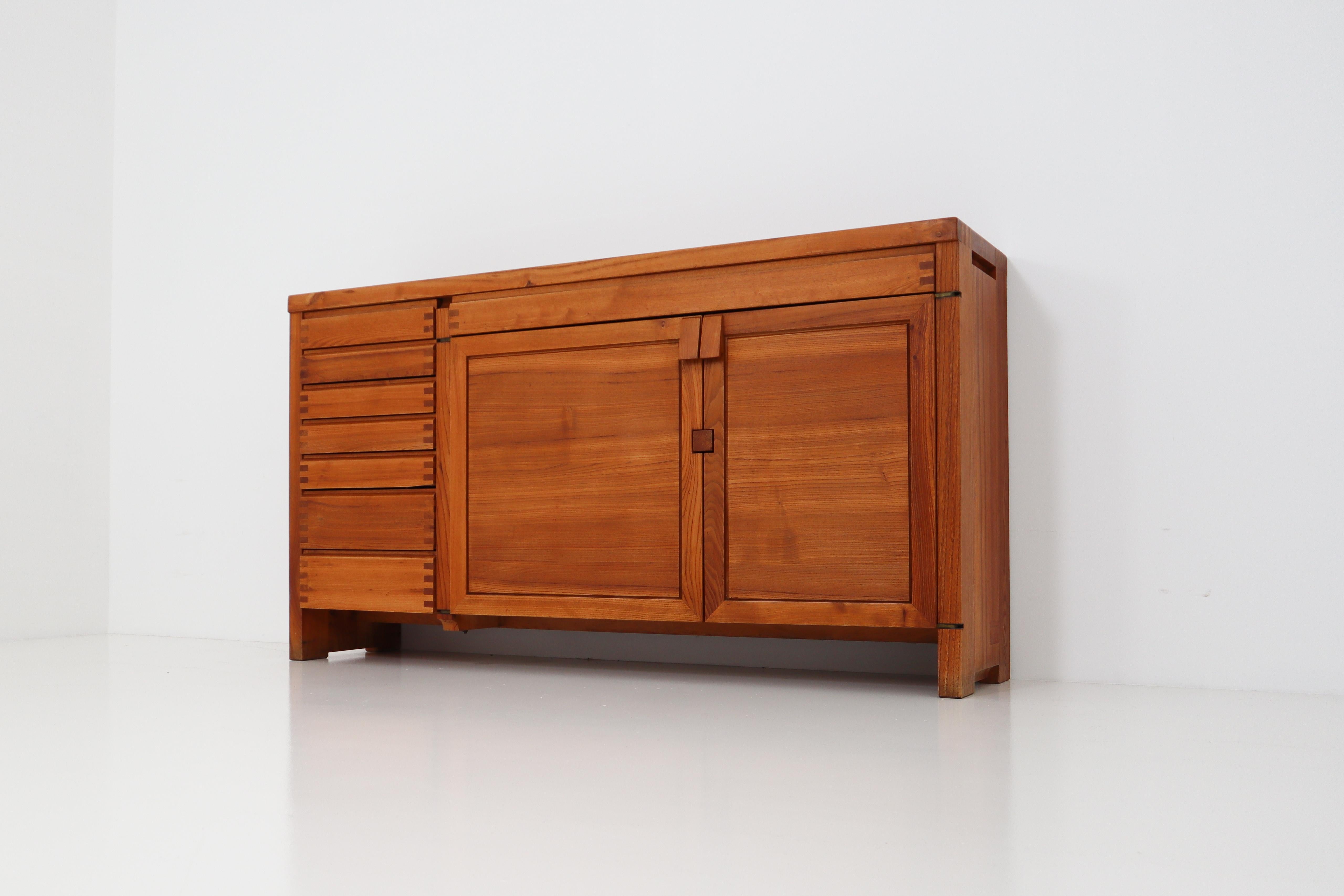 Pierre Chapo Sideboard Made of Elm Model R13, France, 1960s In Excellent Condition In Almelo, NL