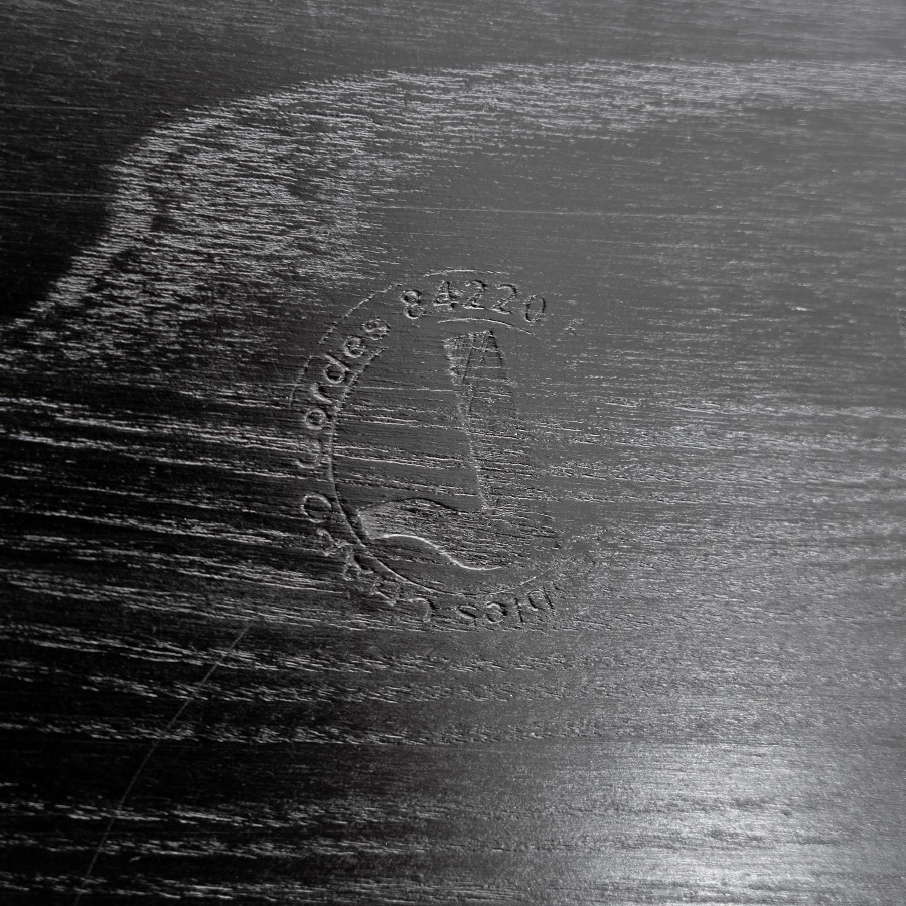 Sleek Sophistication: Pierre Chapo's T22 Table in Special Black Edition 8
