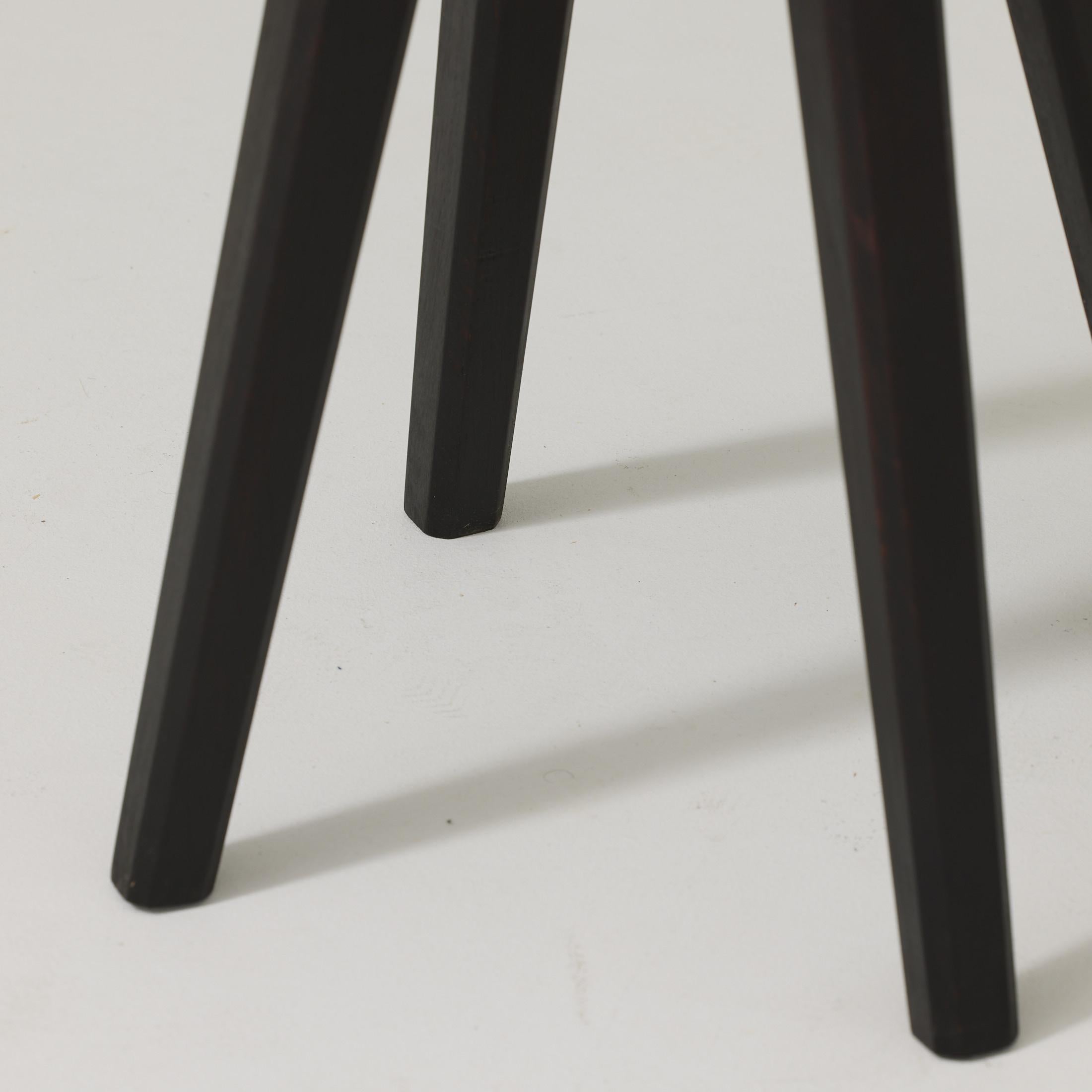 Pierre Chapo, Hocker aus schwarzem Holz, Sonderausgabe im Zustand „Gut“ im Angebot in Barcelona, Barcelona