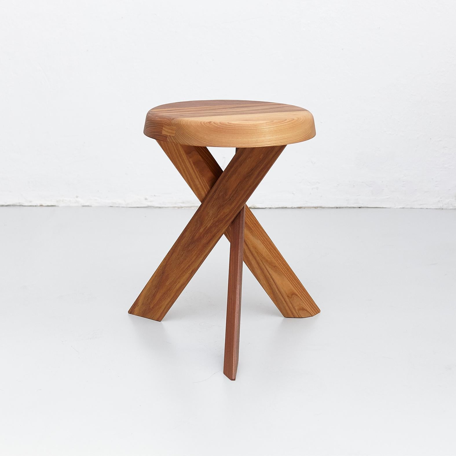 S 31 a stool designed by Pierre Chapo, circa 1960.
Manufactured by Chapo Creation in France, 2019.
Solid elmwood.

In good original condition, with minor wear consistent with age and use, preserving a beautiful patina.

Pierre Chapo is born in