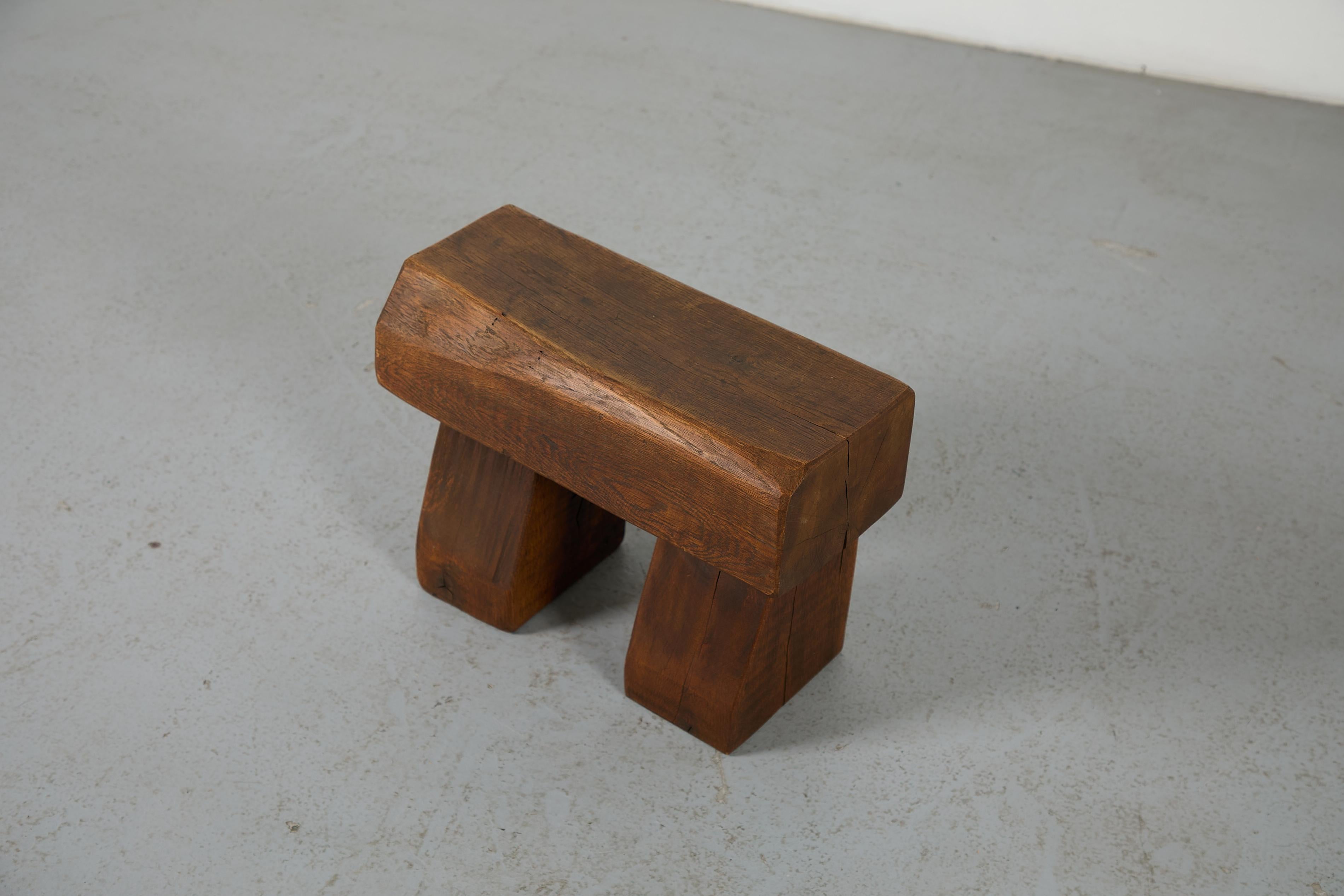 Pierre Chapo Stil 1970er Brutalist Hand-geschnitzt Massivholz Hocker Beistelltisch im Angebot 3