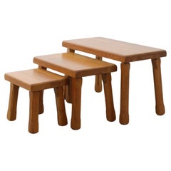 Set di tre tavolini da nido in Oak in stile brutalista di Pierre Chapo