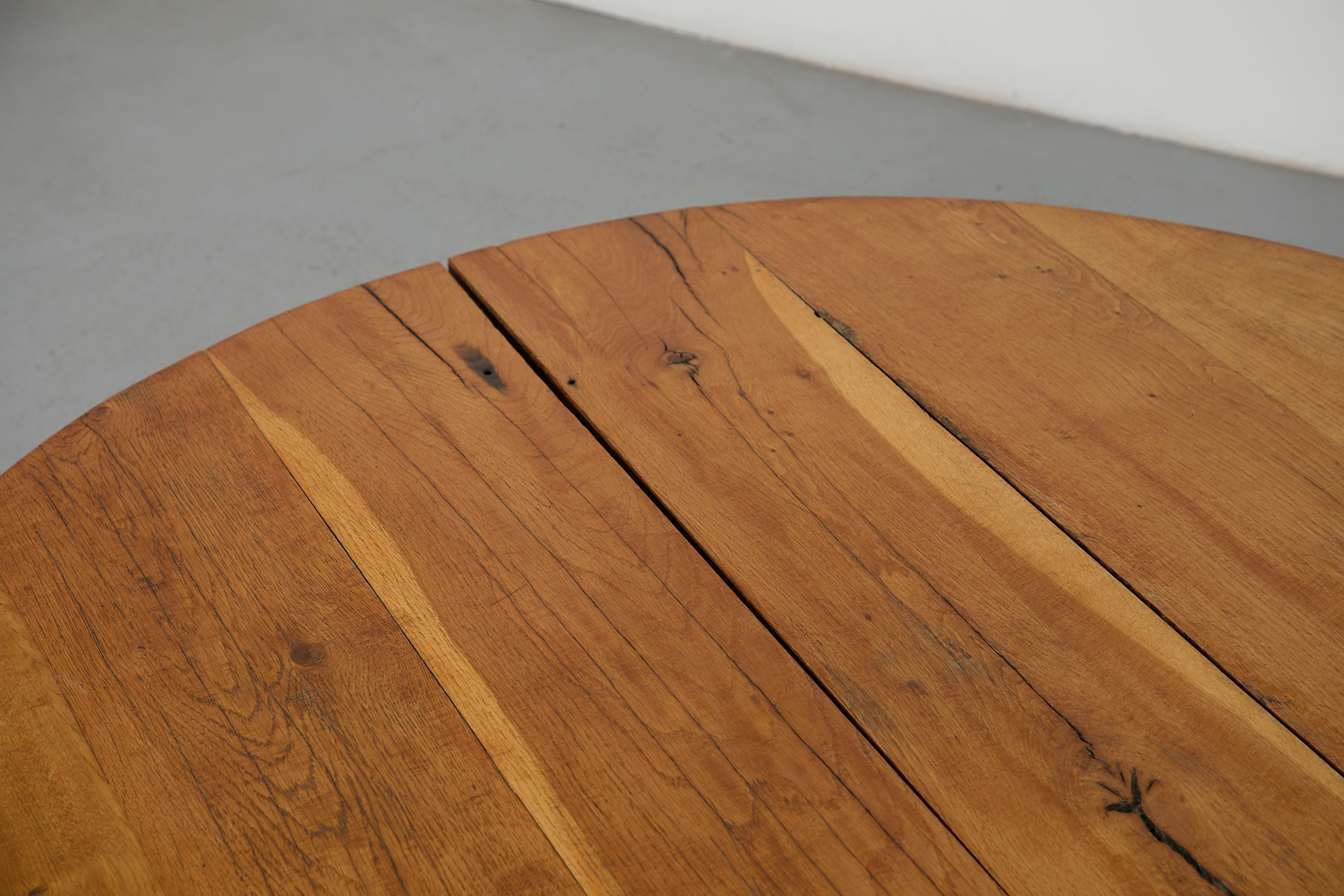 Tavolino da caffè brutalista massiccio in Oak, stile Pierre Chapo in vendita 4