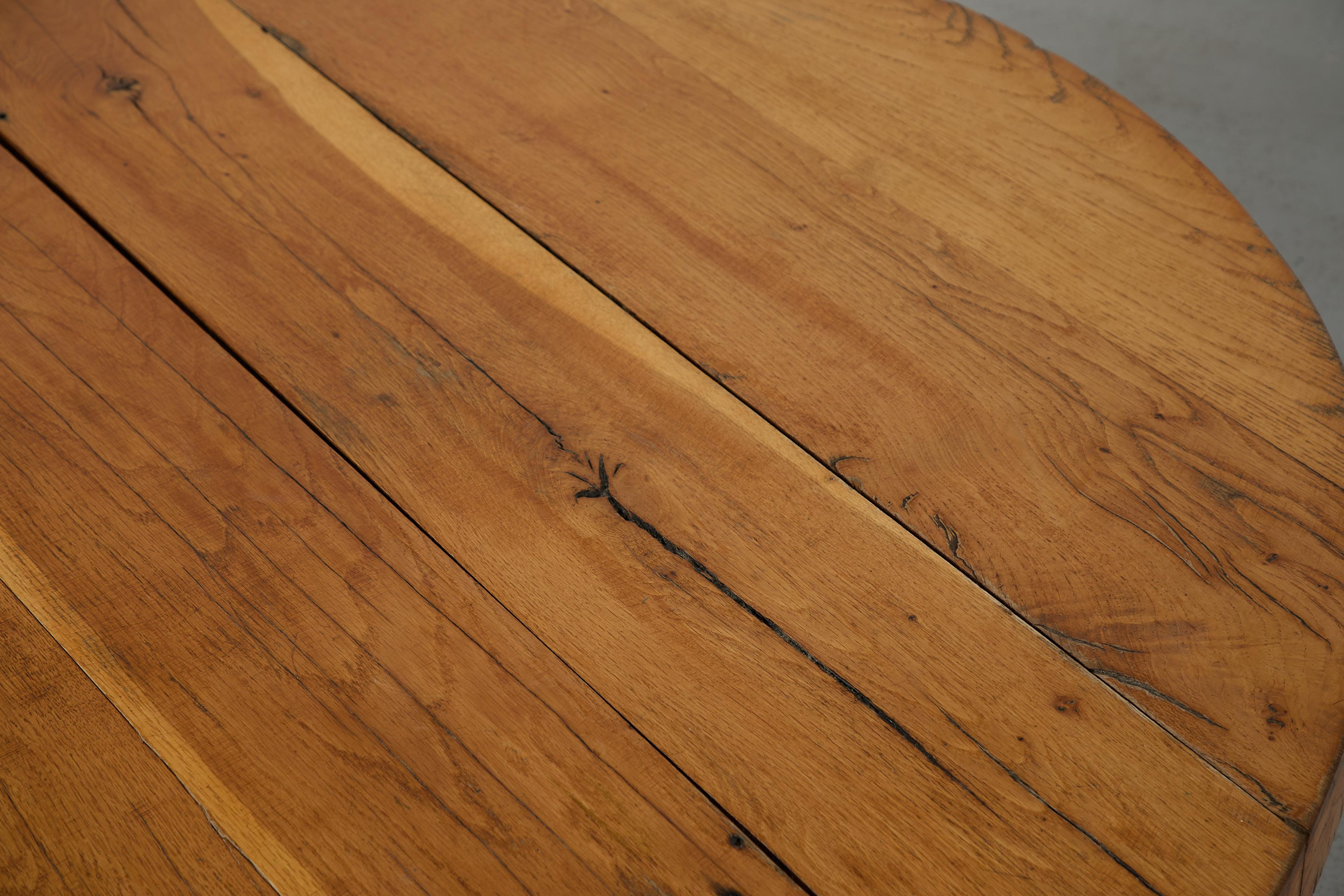 Tavolino da caffè brutalista massiccio in Oak, stile Pierre Chapo in vendita 5