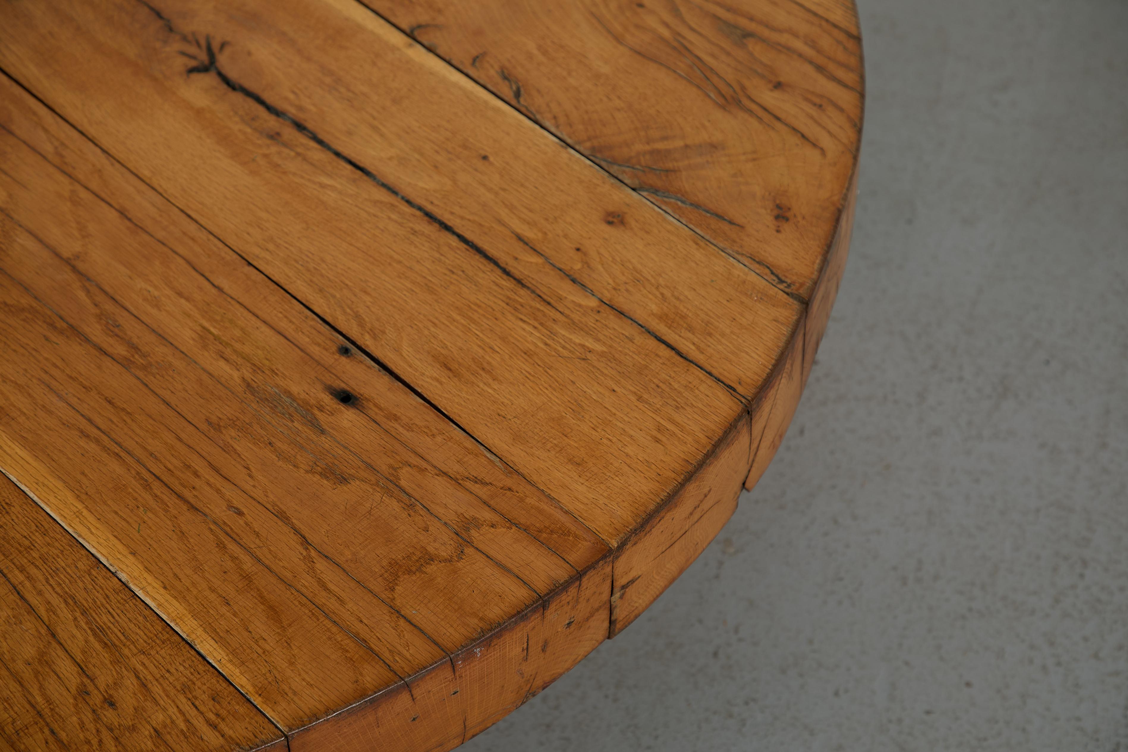 Tavolino da caffè brutalista massiccio in Oak, stile Pierre Chapo in vendita 6