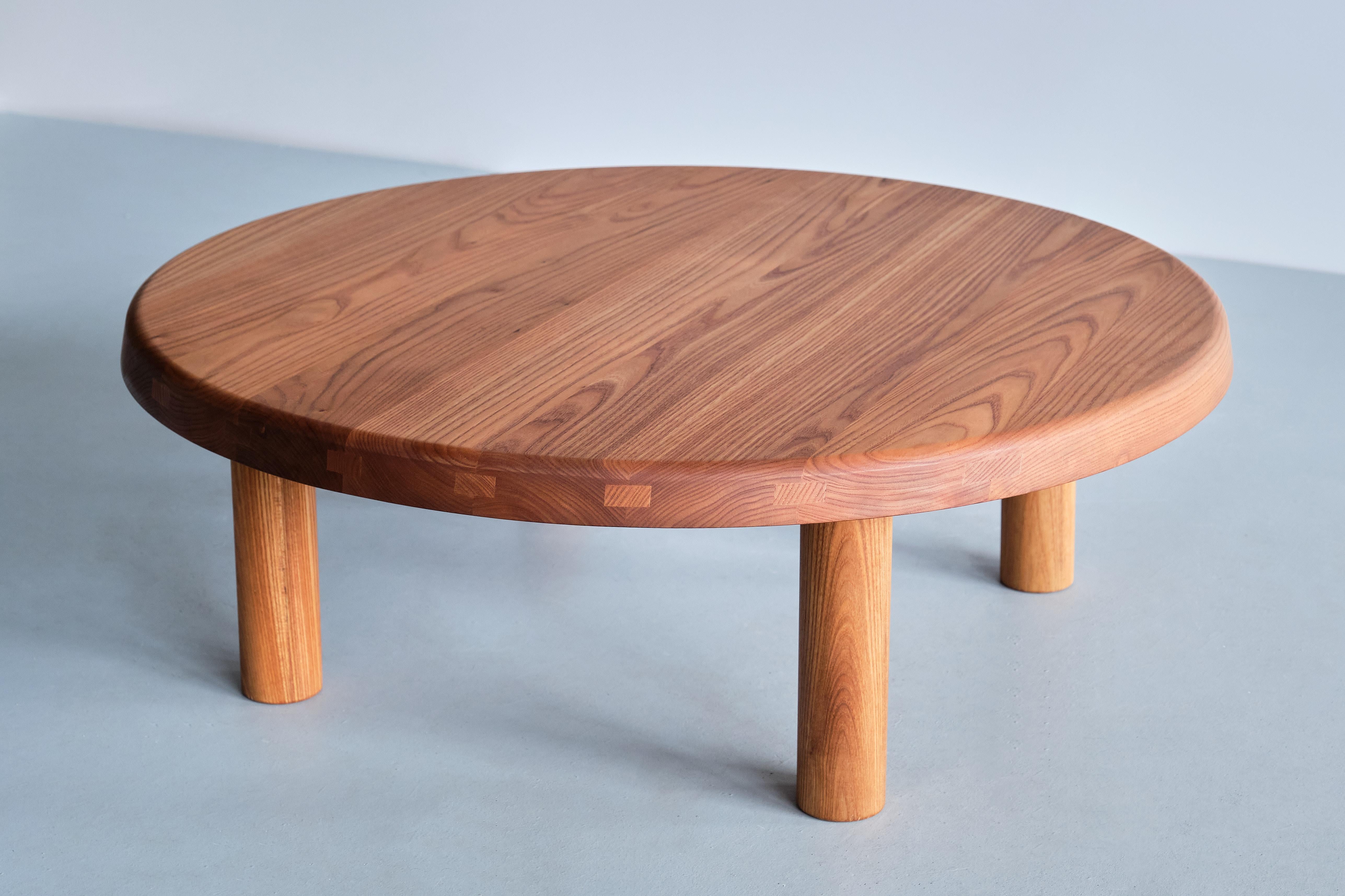Pierre Chapo T02M Coffee Table in Solid Elm, Chapo Creation, France, 2023 In New Condition For Sale In The Hague, NL