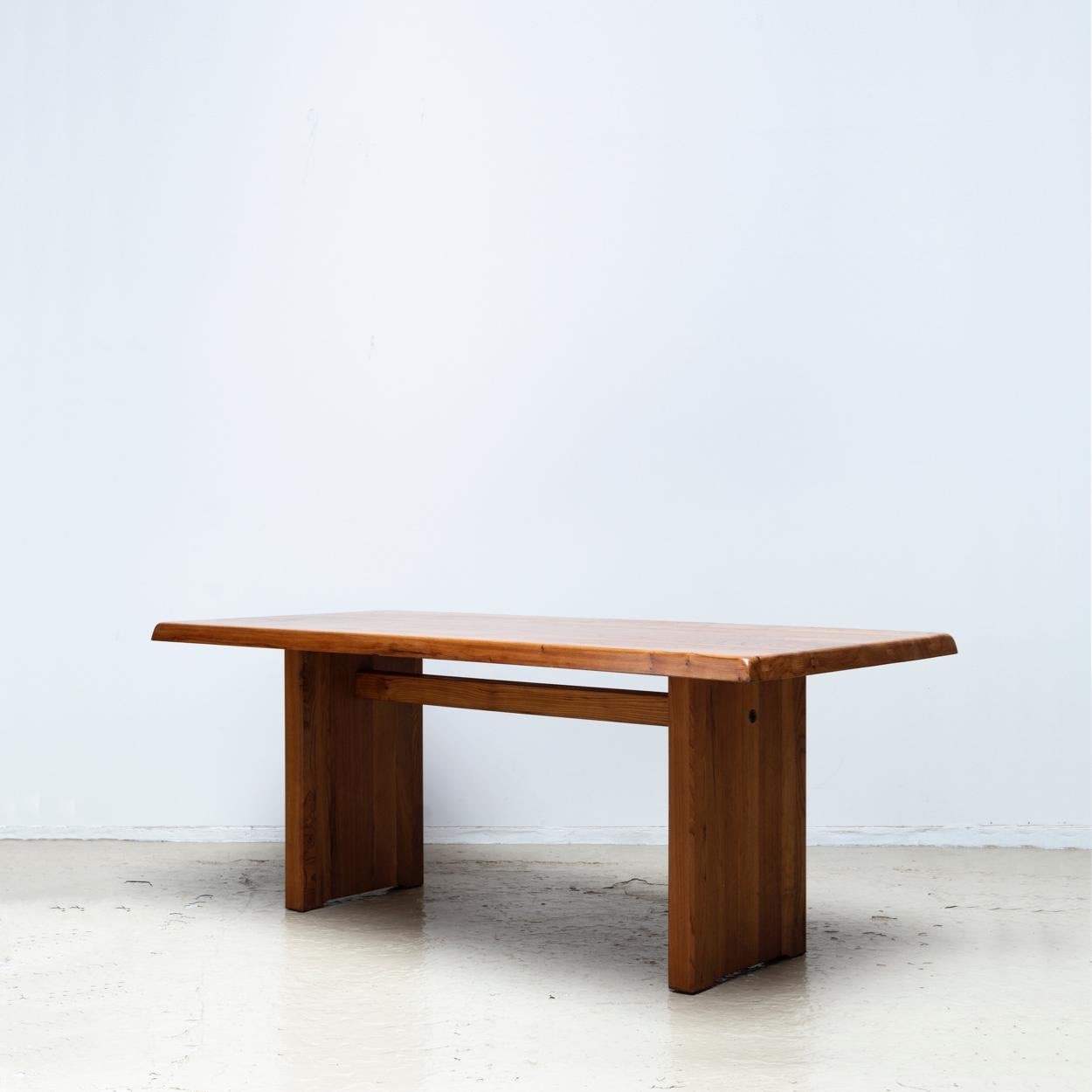 Dining table designed by the French designer Pierre Chapo in 1960s.

The T 14 was immediately noticed when it was introduced and has become a timeless piece in the Chapo catalog.

Please check out our Archeologie storefront if you would like S14