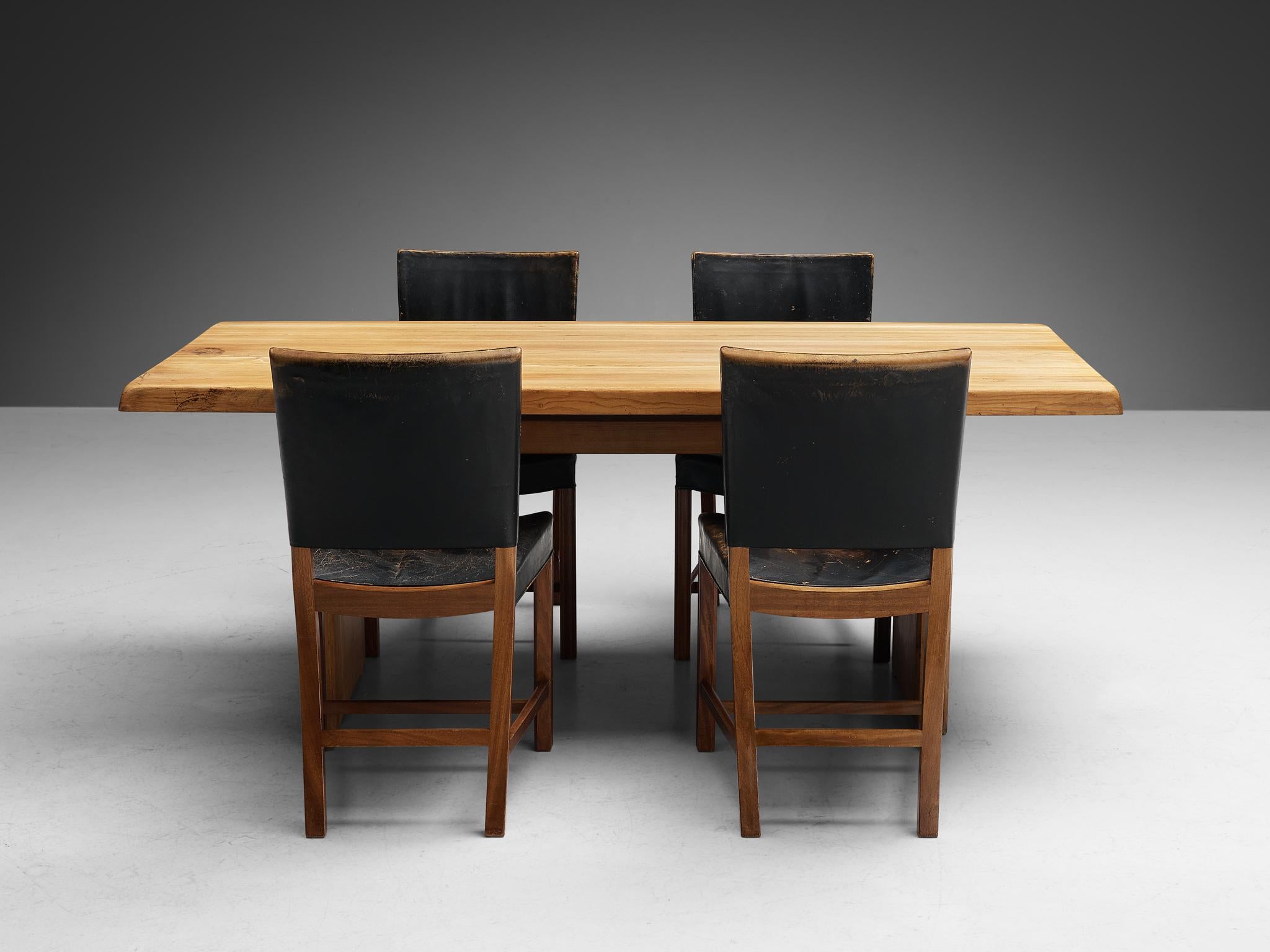 Early Pierre Chapo 'T14C' Table in Solid Elm with Kaare Klint Set of Four Chairs In Good Condition In Waalwijk, NL
