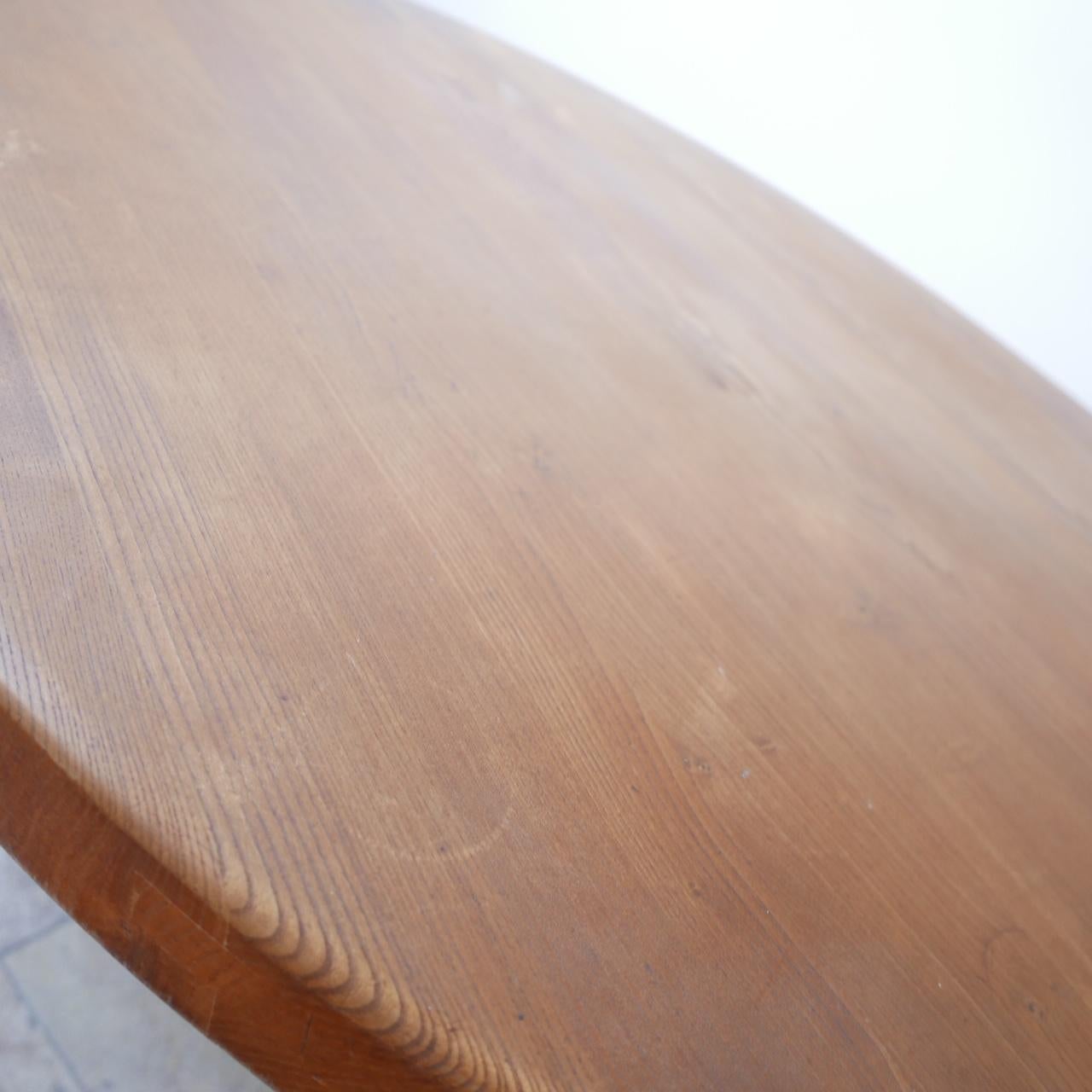 Pierre Chapo T21 Circular Mid-Century Elm Dining Table In Good Condition In London, GB