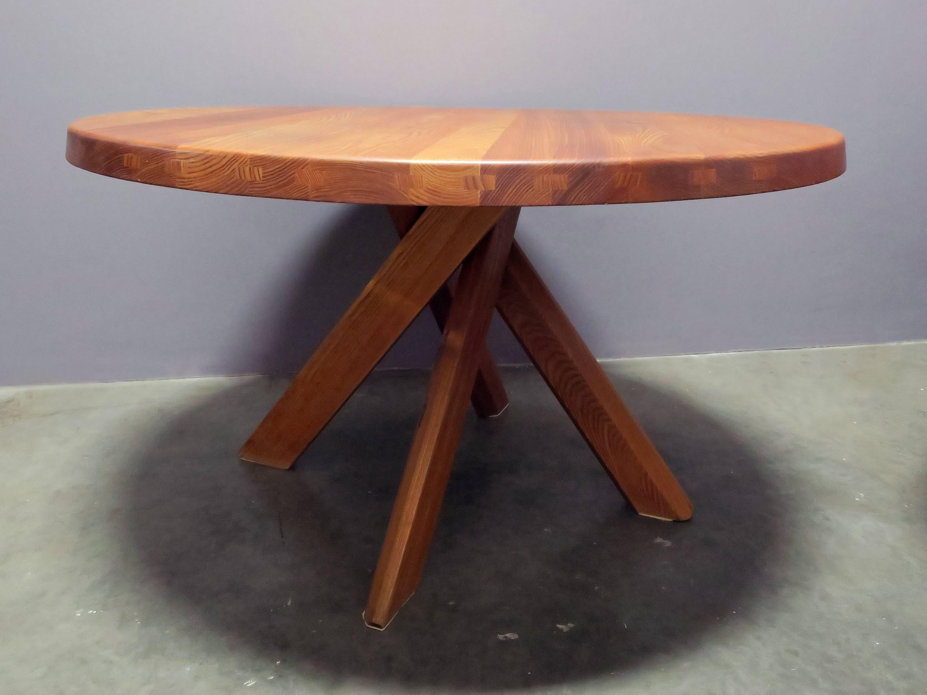 Iconic elm dining table in excellent condition by Pierre Chapo, circa 1960s.