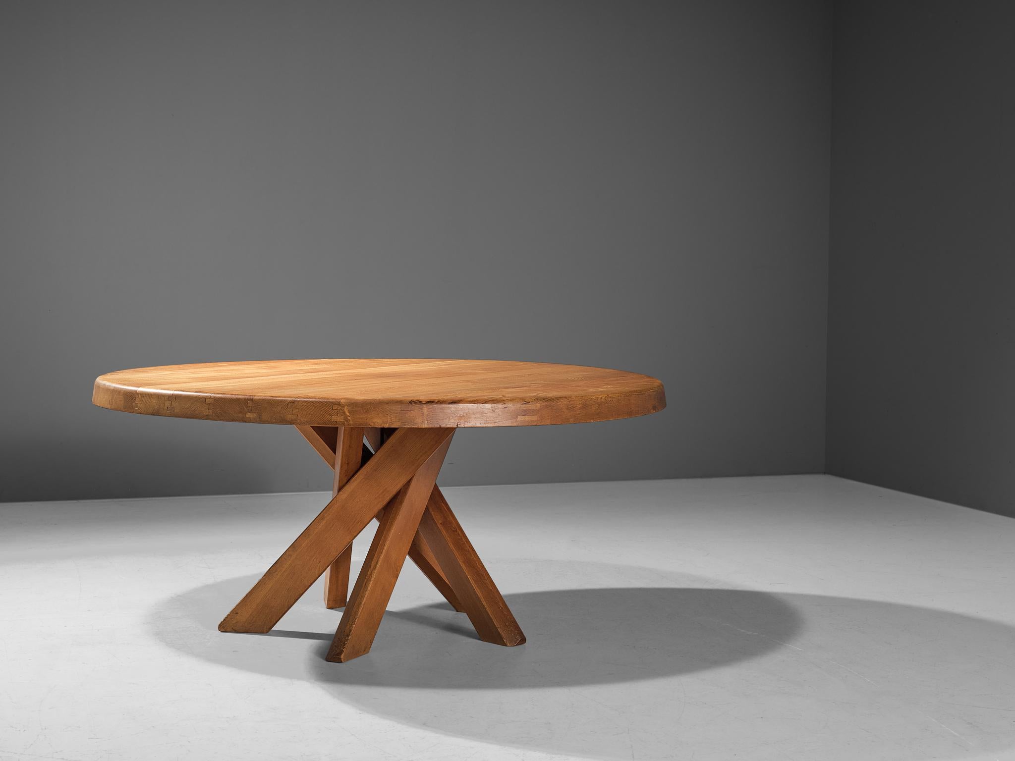 Pierre Chapo 'T21' Dining Table in Solid Elm, 1M60 diameter In Good Condition In Waalwijk, NL