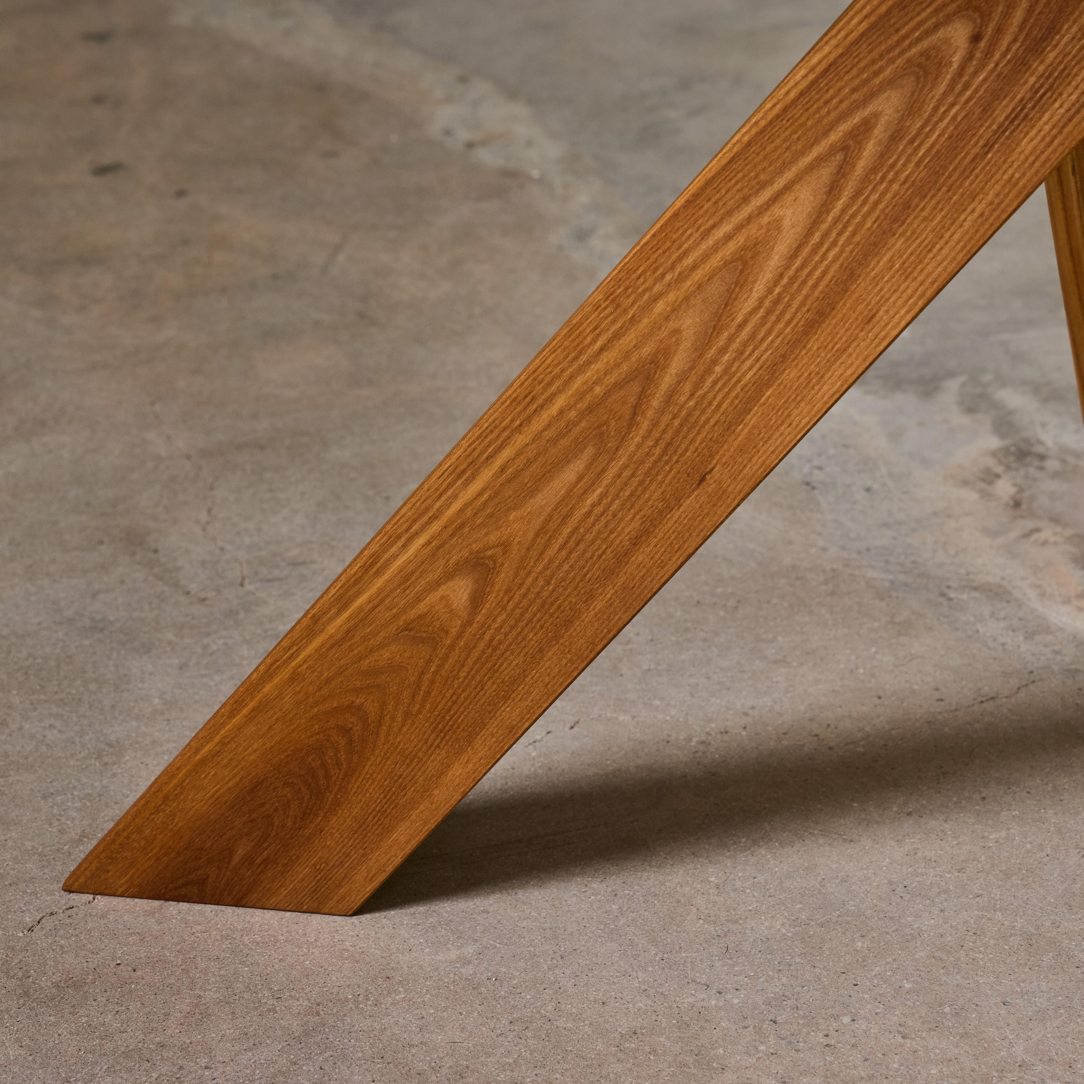 Pierre Chapo 'T21 Sfax' Table en bois d'orme massif fabriquée à la main pour Chapo Création en vente 1