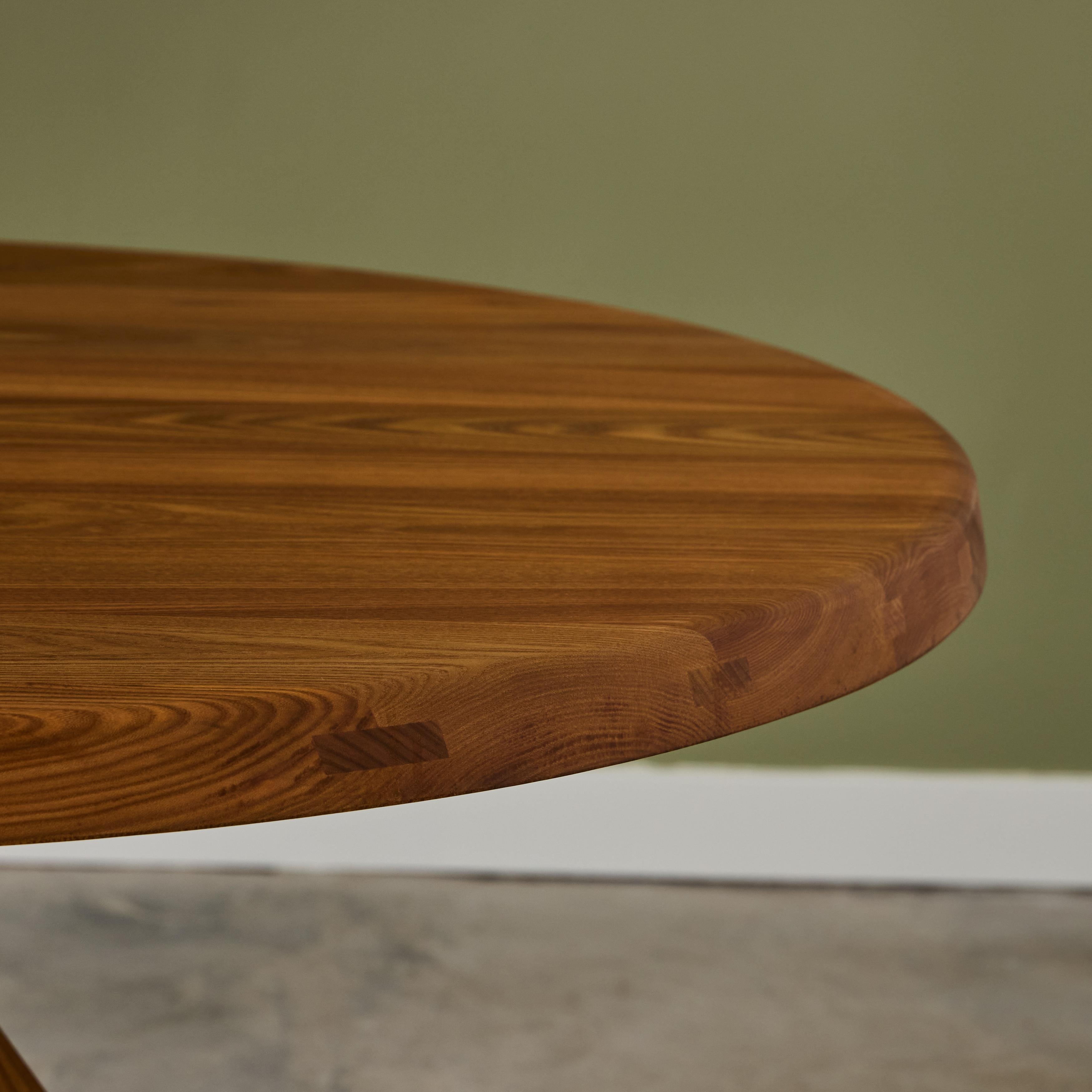 Pierre Chapo 'T21 Sfax' Table en bois d'orme massif fabriquée à la main pour Chapo Création en vente 3