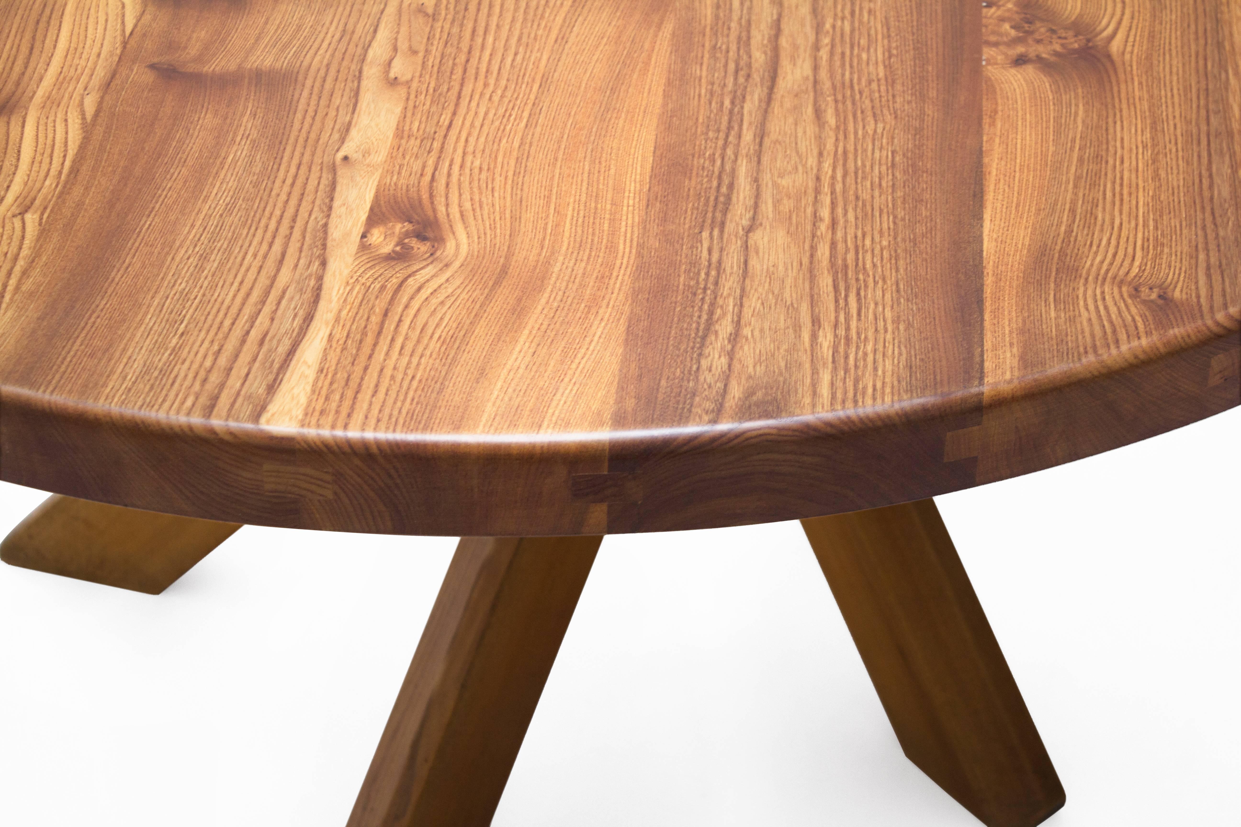 Pierre Chapo T21D Round Dining Table in Solid Elm, France, 1960s In Good Condition In Utrecht, NL