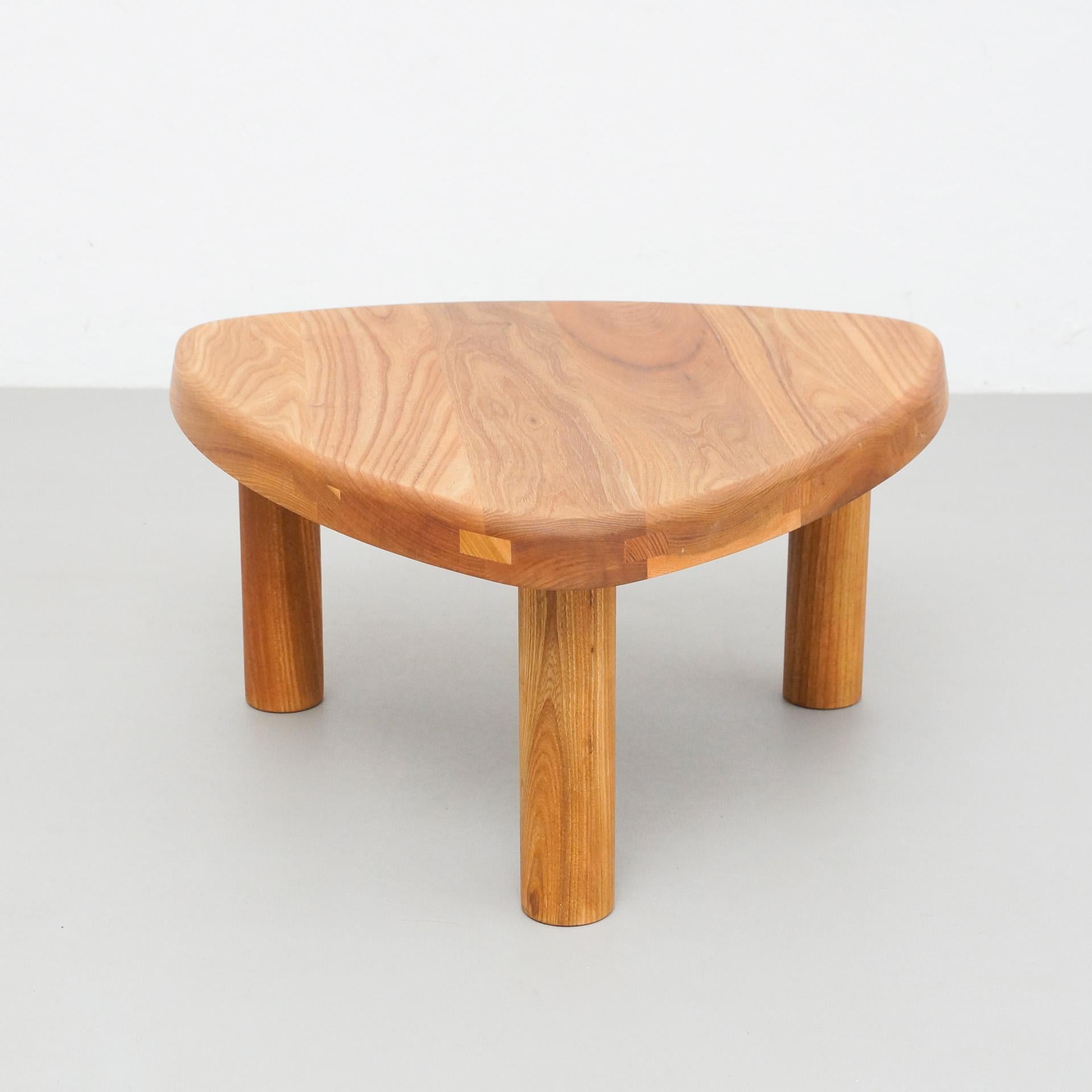 Table model T23 designed by Pierre Chapo, circa 1960.
Manufactured in France by Fidel Chapo on 2021.

Solid elmwood.

In good original condition, with minor wear consistent with age and use, preserving a beautiful patina.

Pierre Chapo is