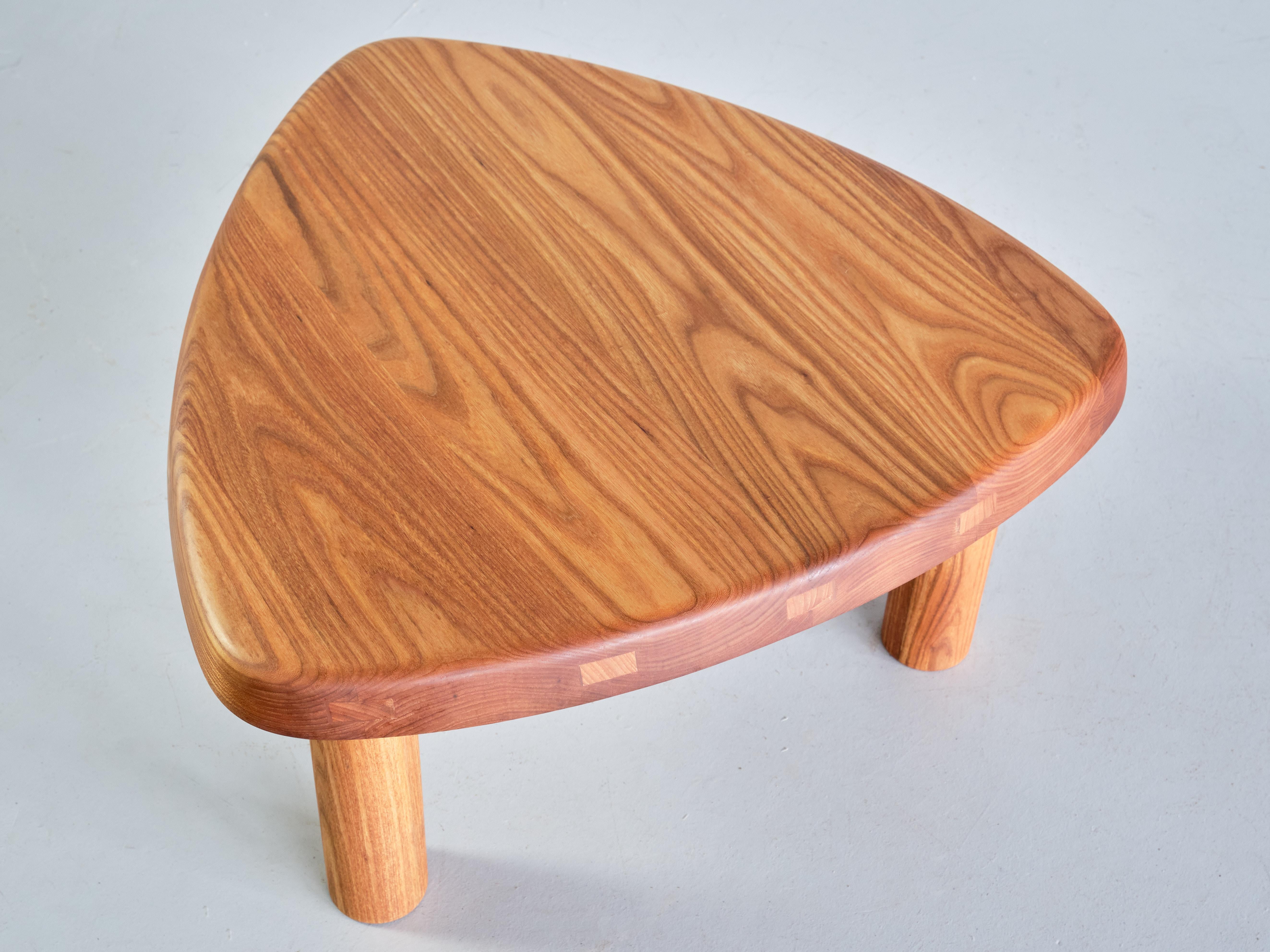 Modern Pierre Chapo T23 Three Legged Side Table in Elm, Chapo Création, France, 2025 For Sale