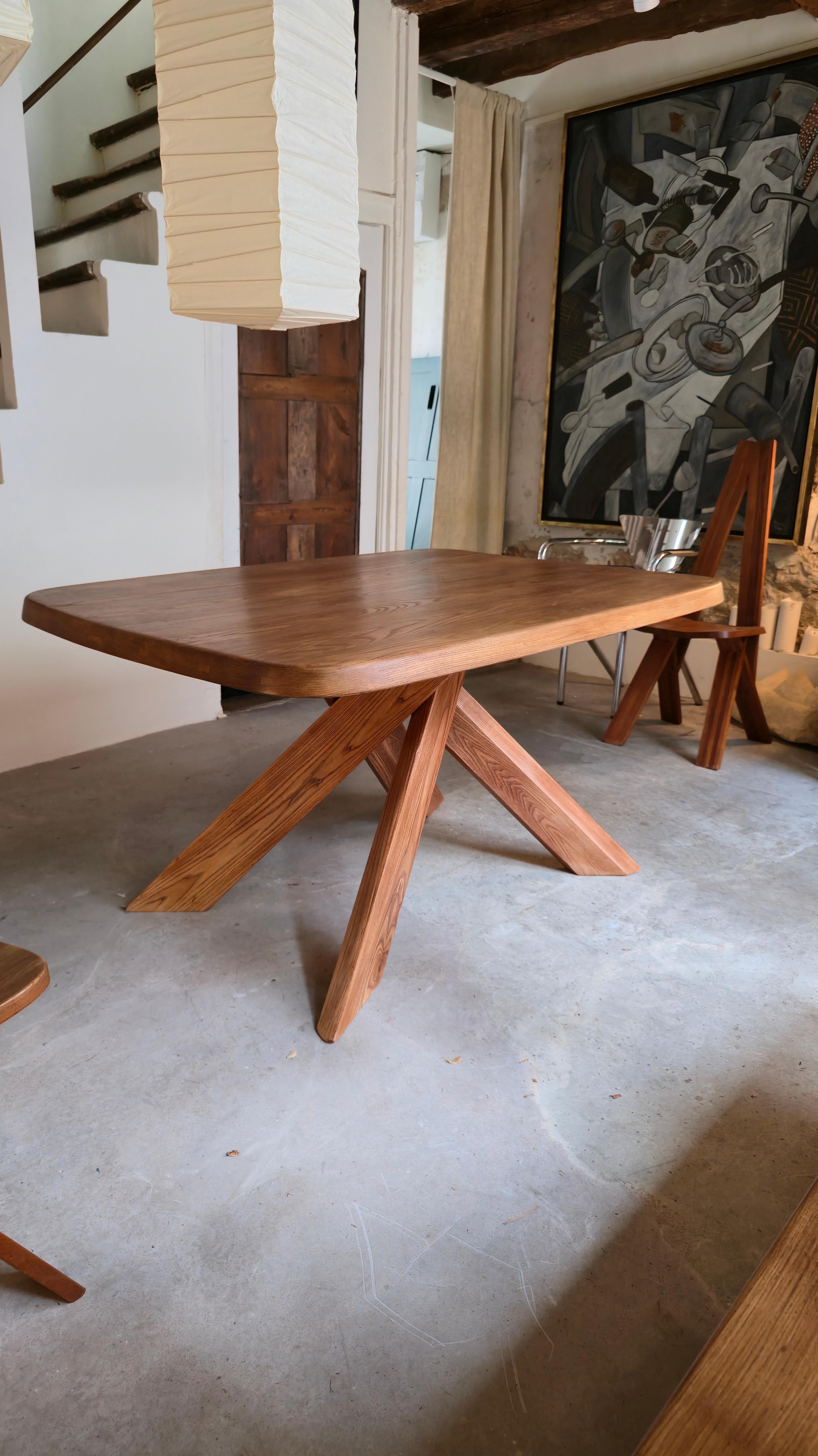 Mid-Century Modern Pierre Chapo 'T35B' Dining Table in Solid Elm, France, 1970s en vente