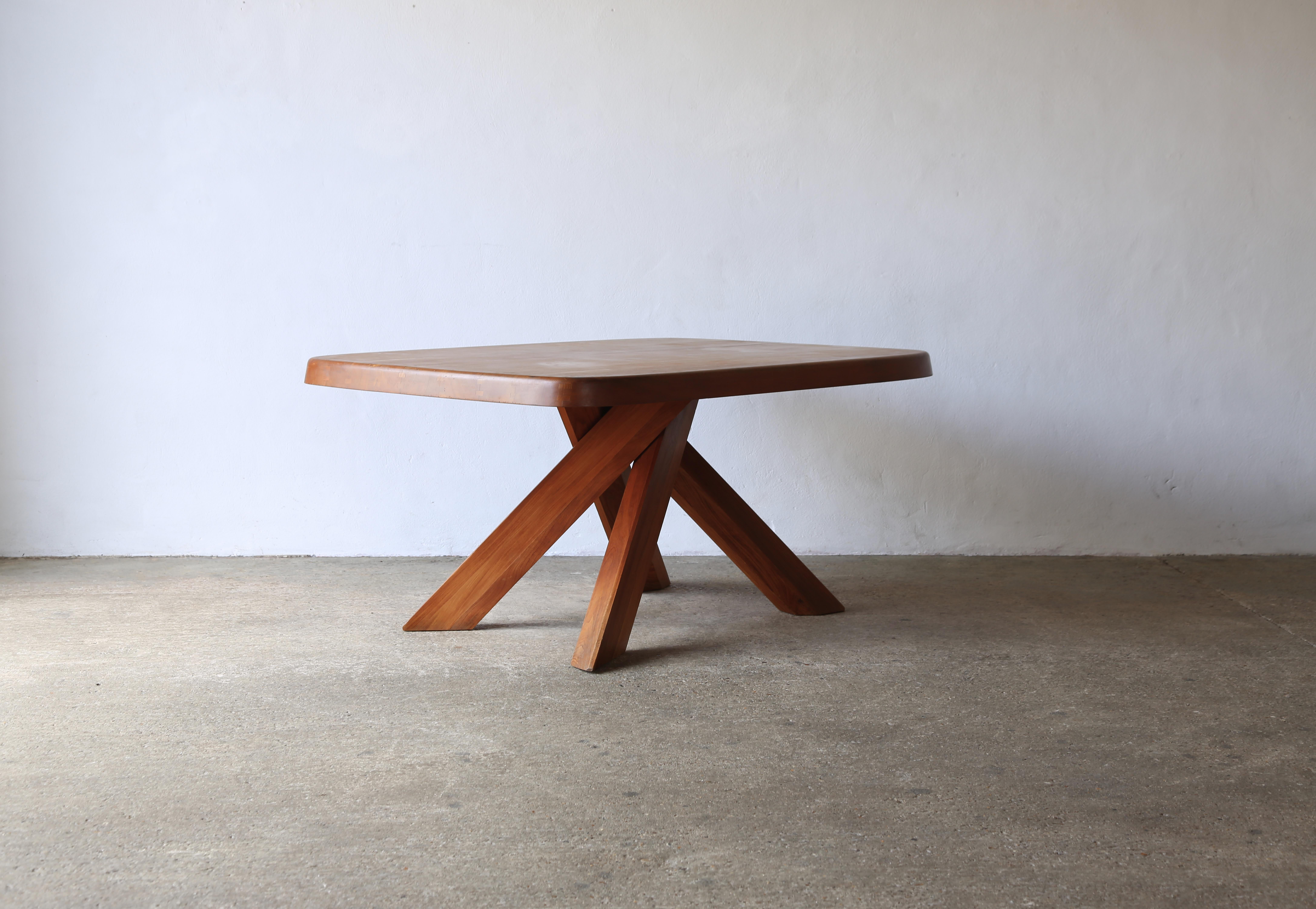 Rare Pierre Chapo S12 stool in original condition, France, 1980s, with lovely tone and patina. Sold with a copy of the original purchase receipt from Chapo Créations.  Fast shipping worldwide.


