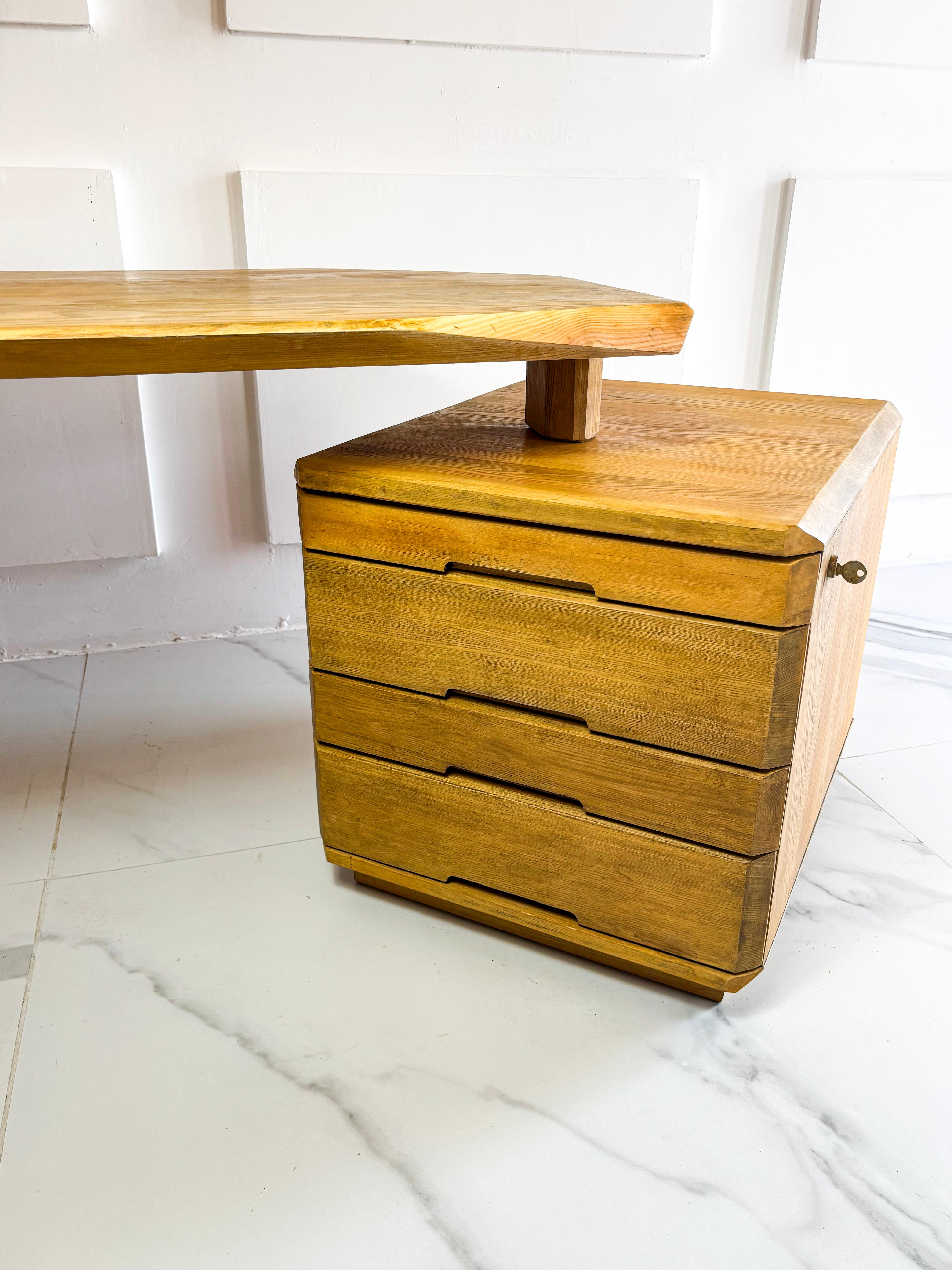 Pierre Chapo, vintage desk model B40 in solid elm, circa 1980 For Sale 3