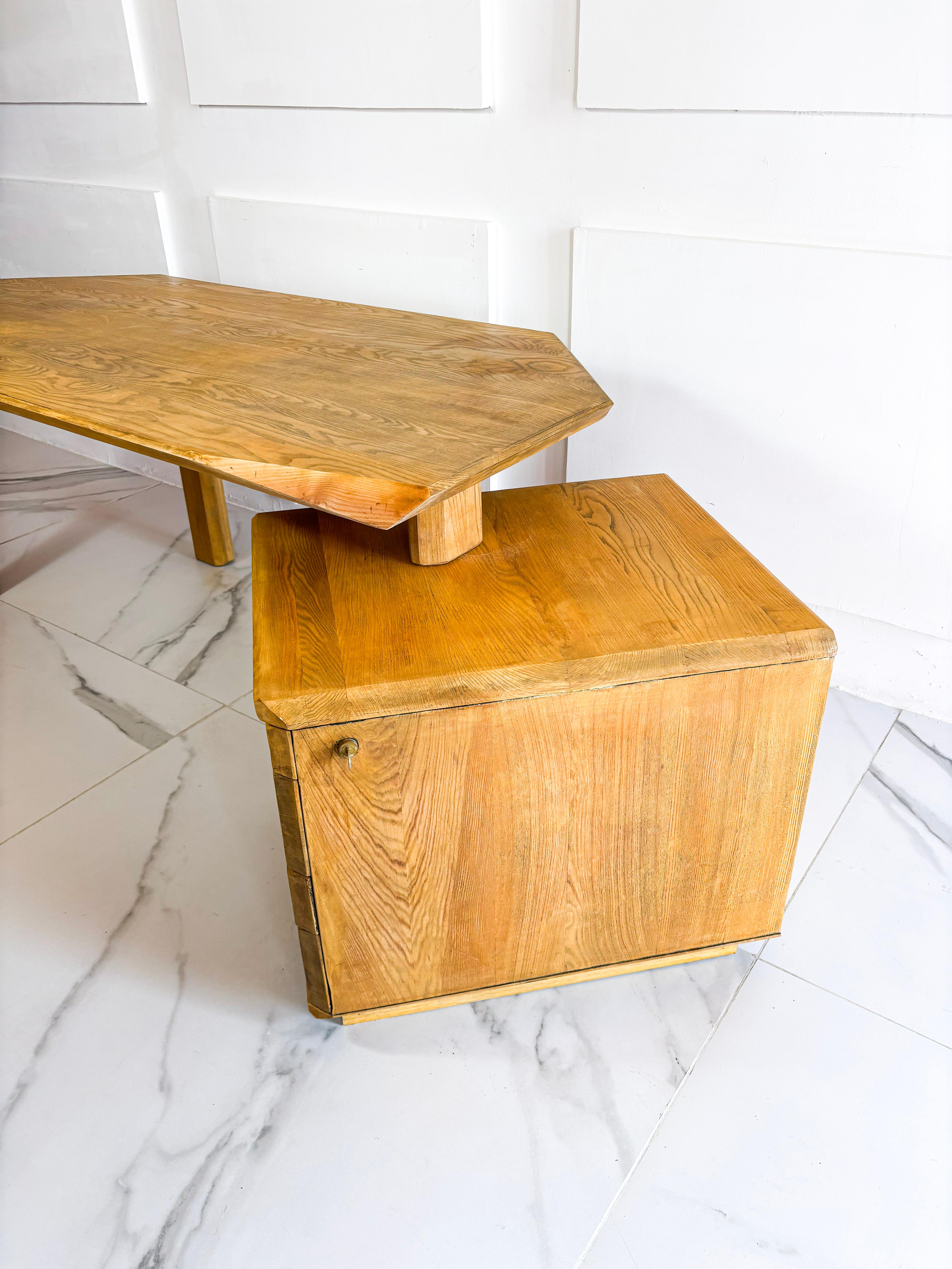Pierre Chapo, vintage desk model B40 in solid elm, circa 1980 For Sale 1