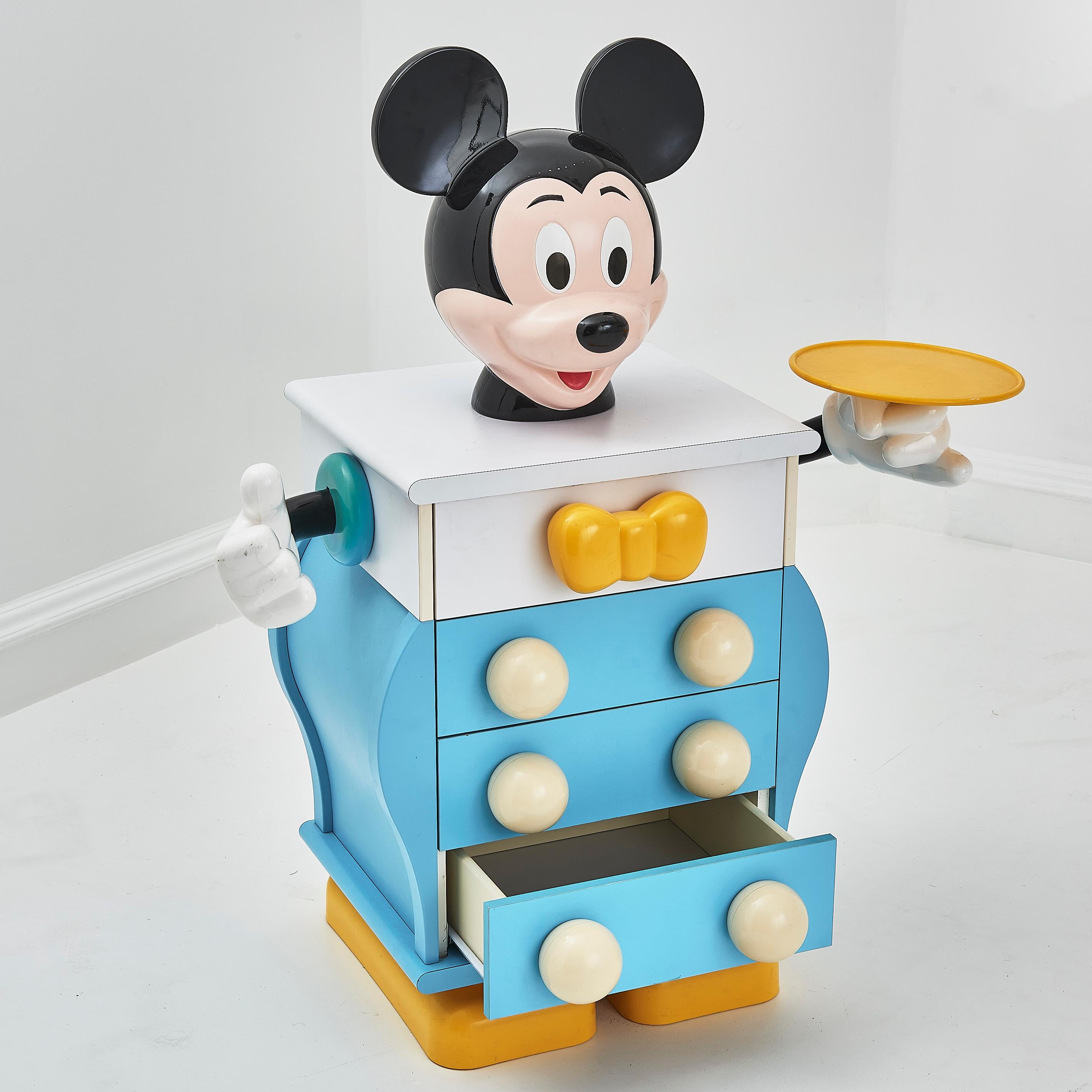 Cassettiera in compensato e plastica 