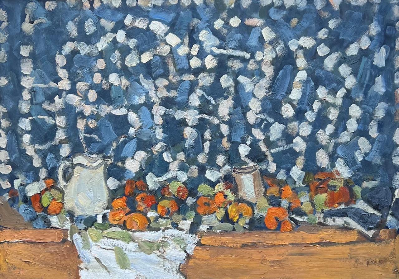 Stilleben mit blauem und weißem Stoff - Original Ölgemälde - 25.6 x 36.2 in – Painting von Pierre Coquet