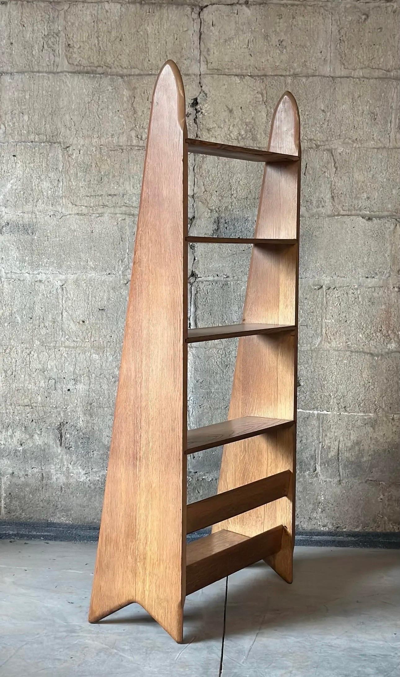 Mid-Century Modern Pierre Cruège Bibliothèque atomique en vente