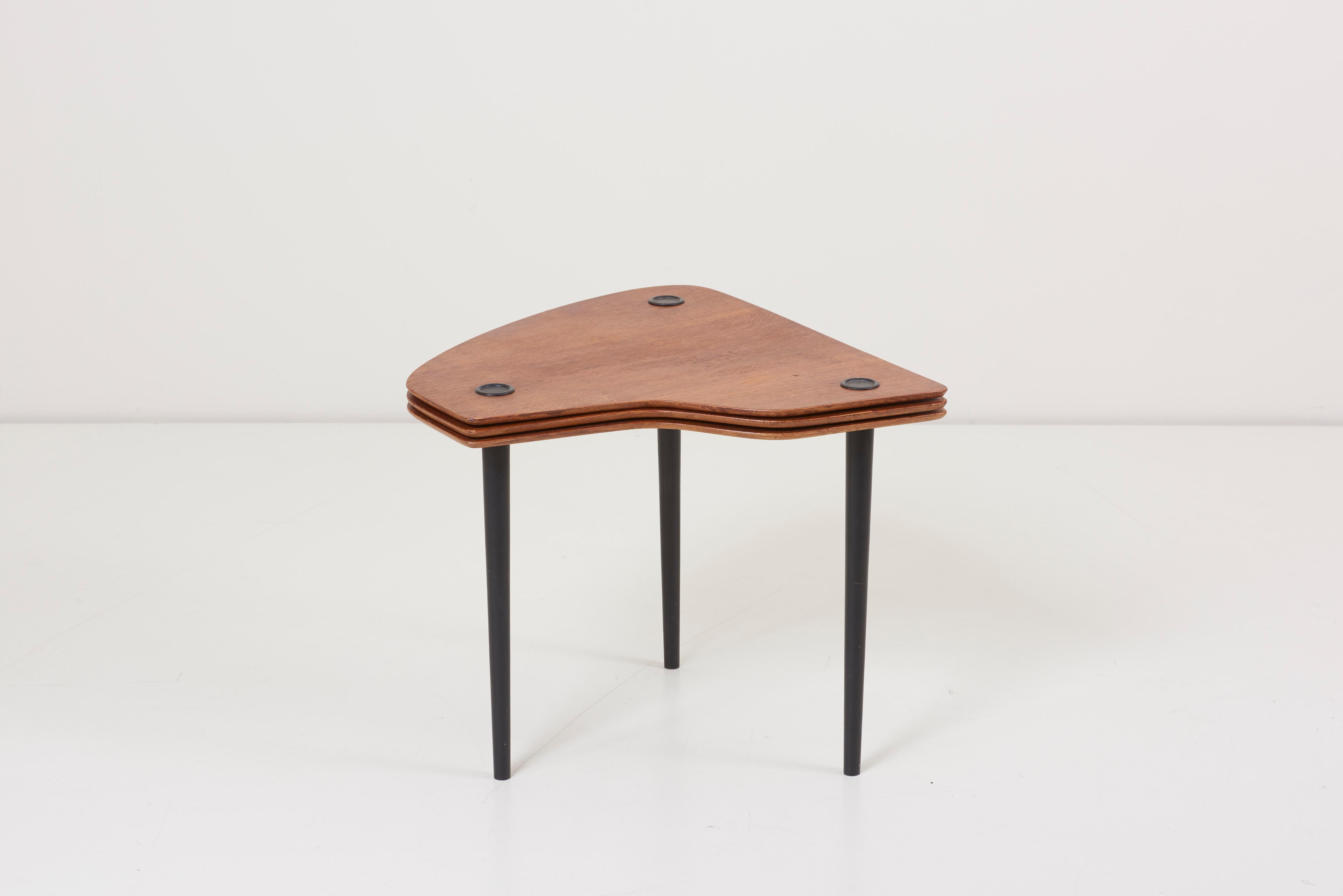Set of three tripod nesting tables 