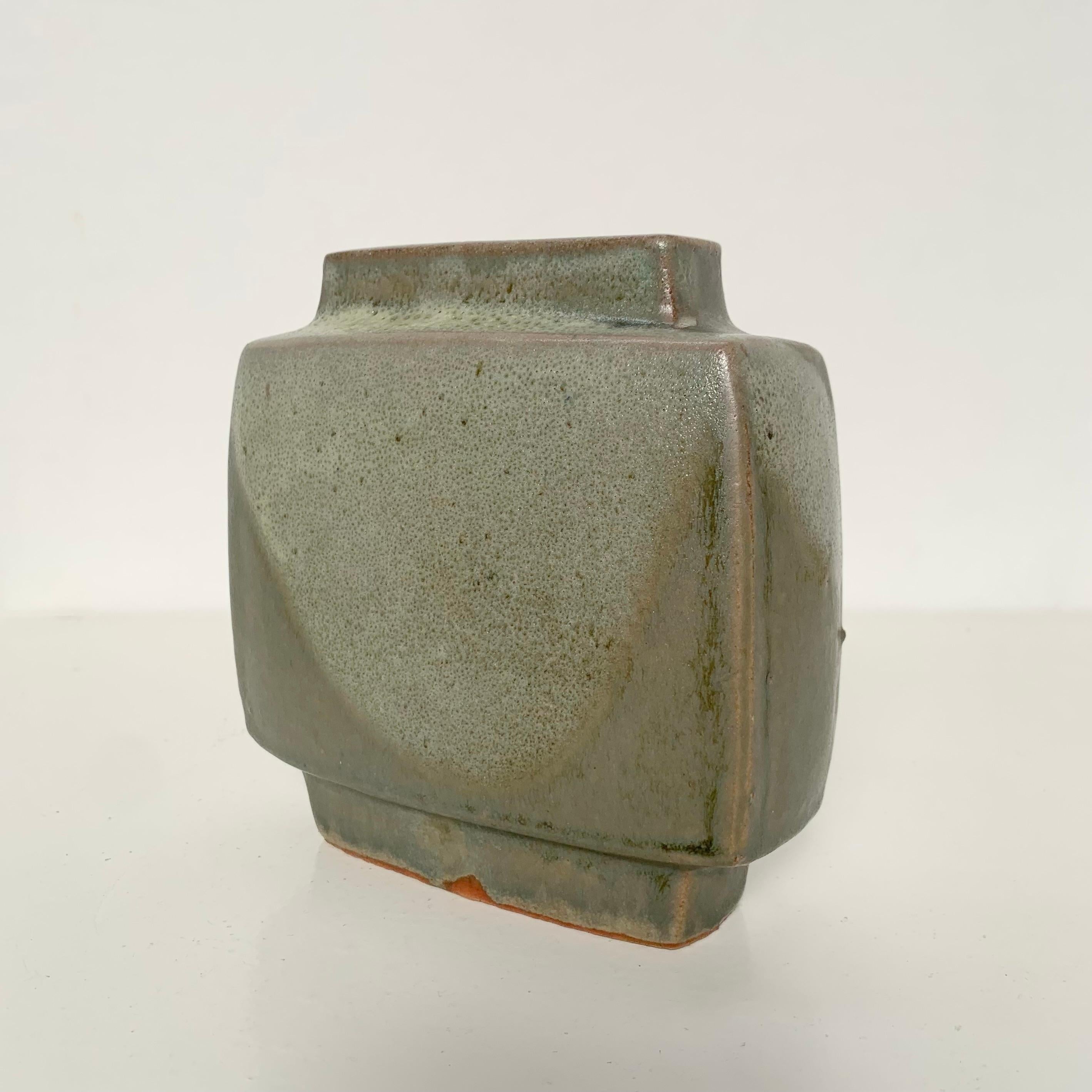 Pierre Culot Keramikvase, um 1970, Belgien. (Belgisch) im Angebot