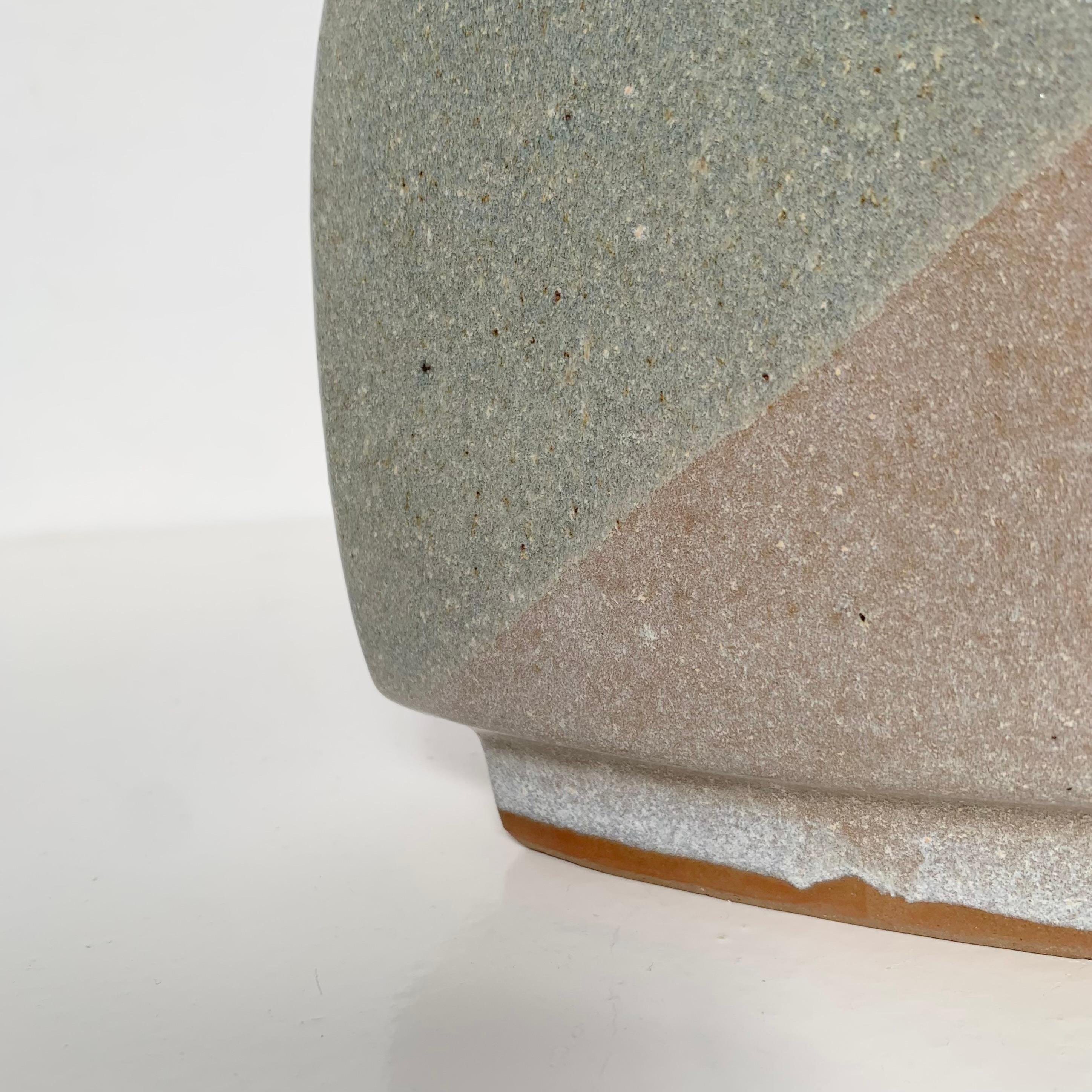 Signierte Citroën-Vase von Pierre Culot, um 1970, Belgien. im Angebot 5