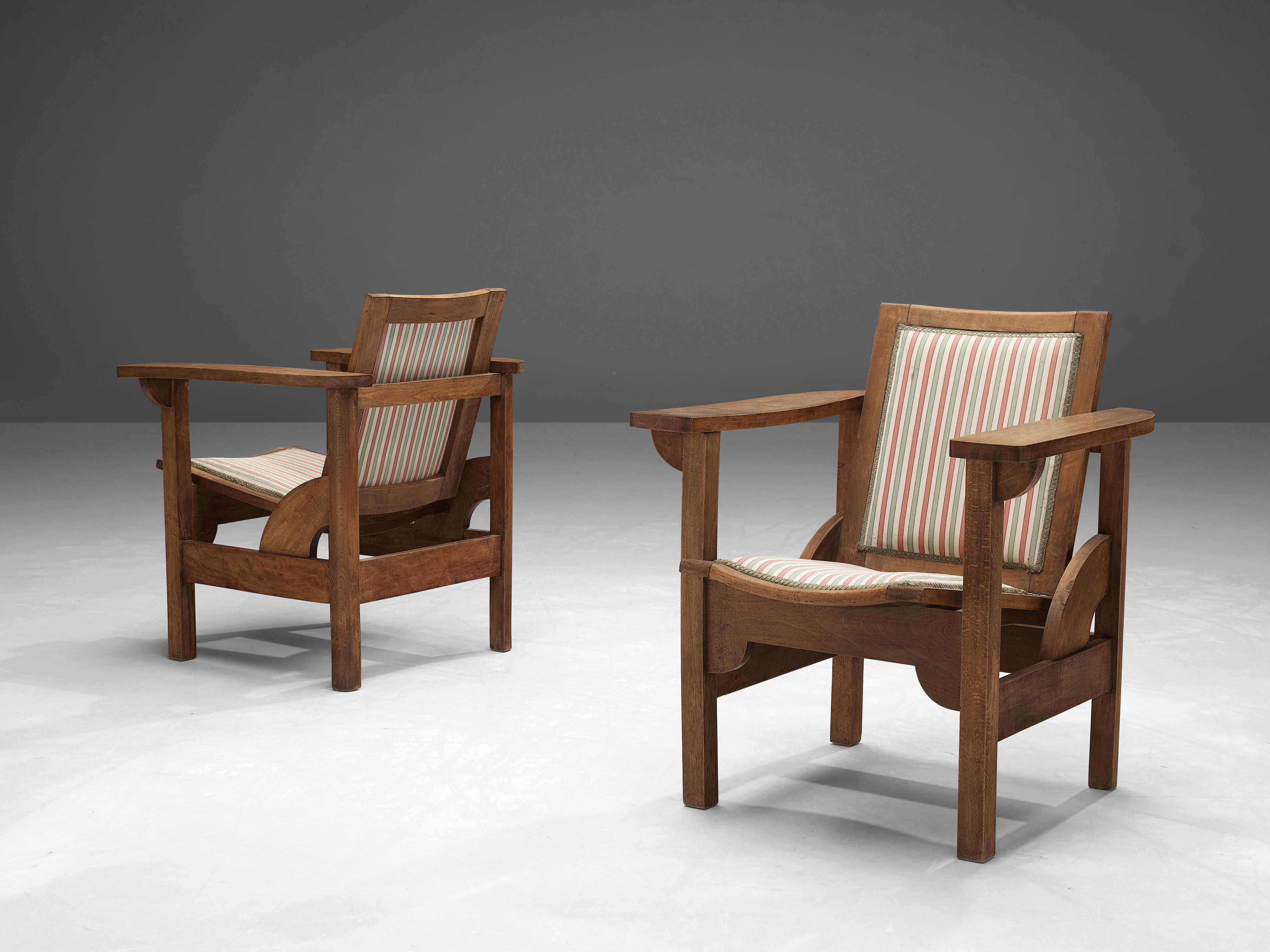 Pierre Dariel, pair of Hendaye armchairs, beech, fabric, France, 1930s

Pair of armchairs designed by Pierre Dariel in the 1930s. The structure is composed entirely out of beech, while the seat and backrest are upholstered. Unique to these chairs is