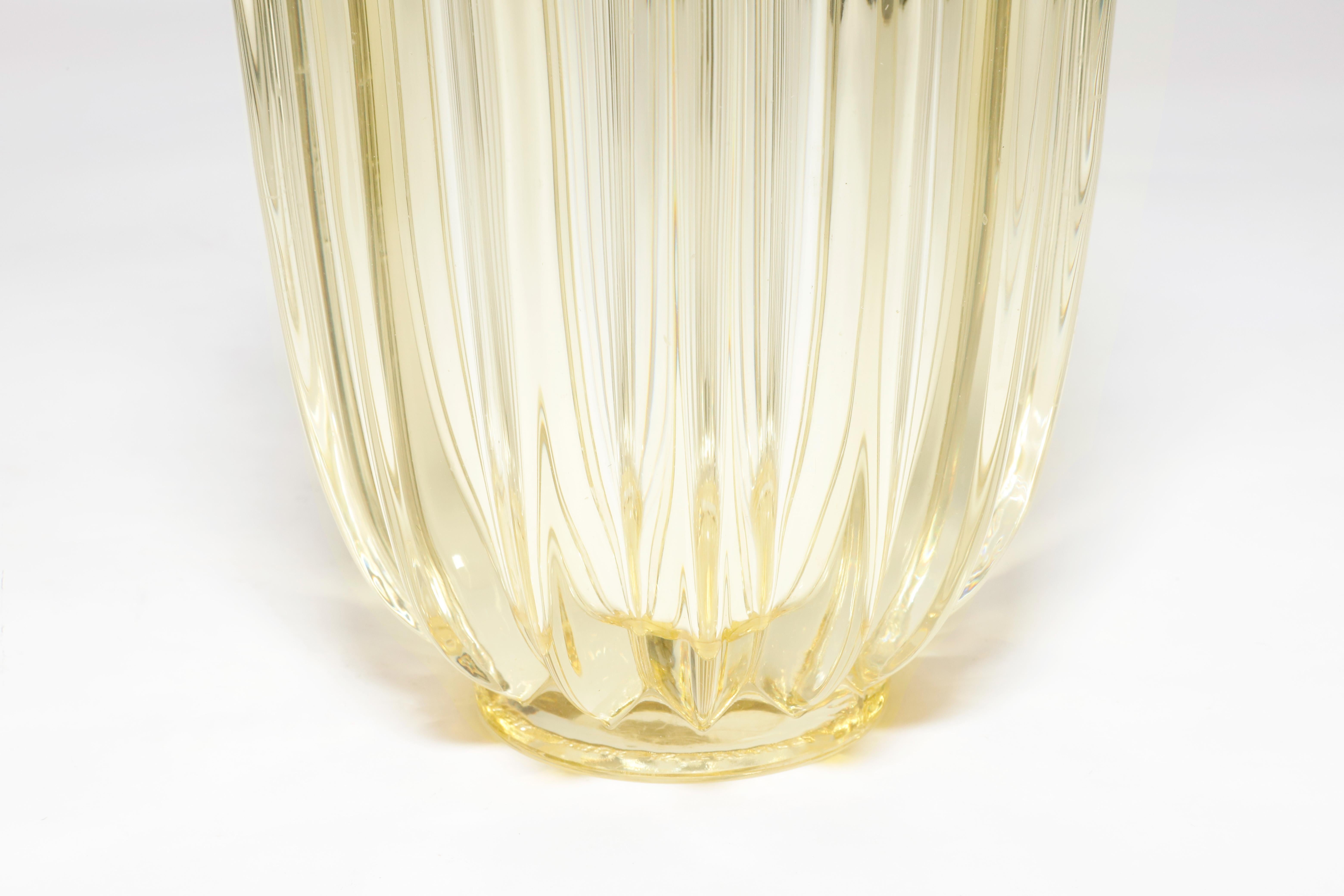 French Pierre D'Avesn Art Deco Vase in Yellow Art Glass For Sale