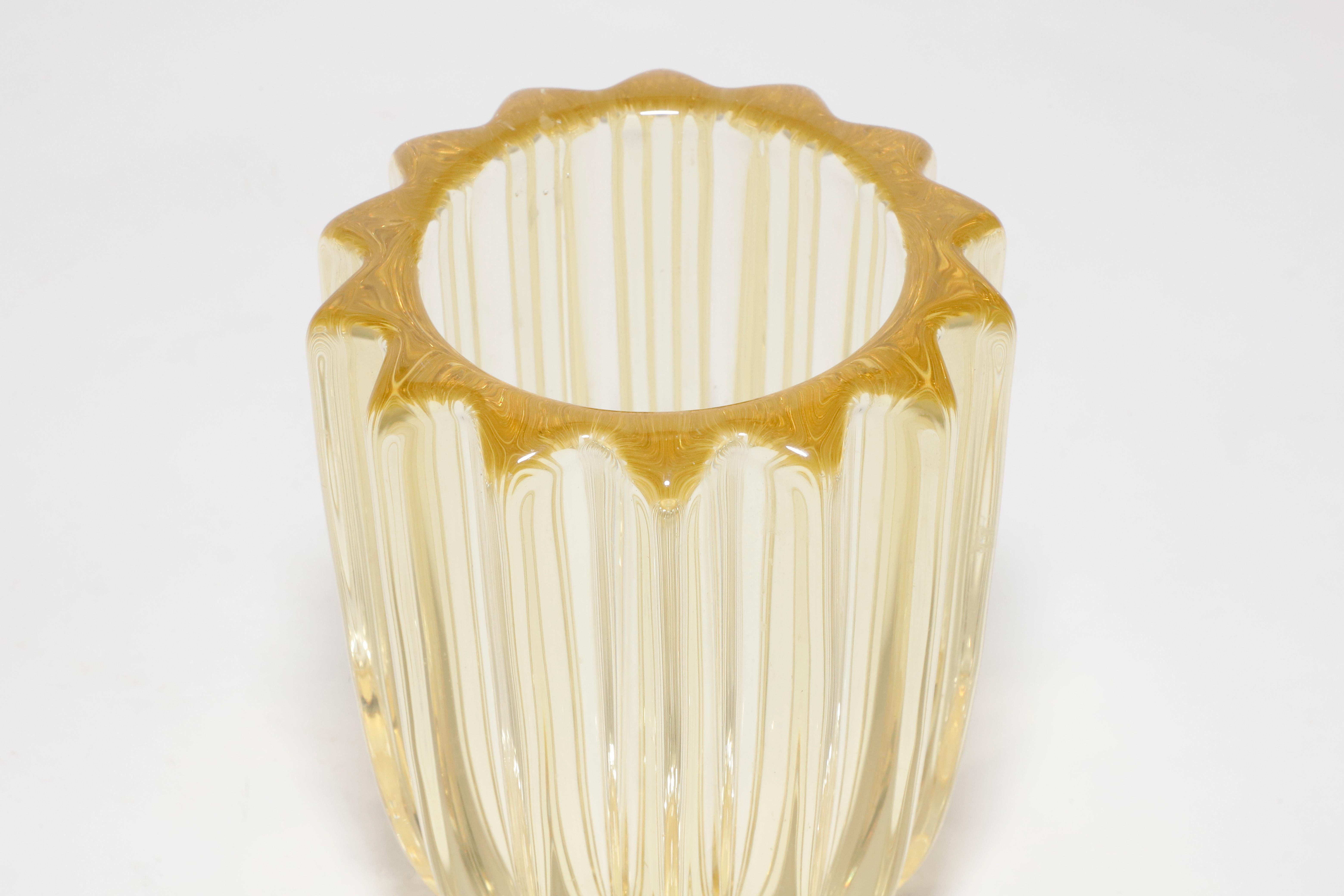 Early 20th Century Pierre D'Avesn Art Deco Vase in Yellow Art Glass For Sale