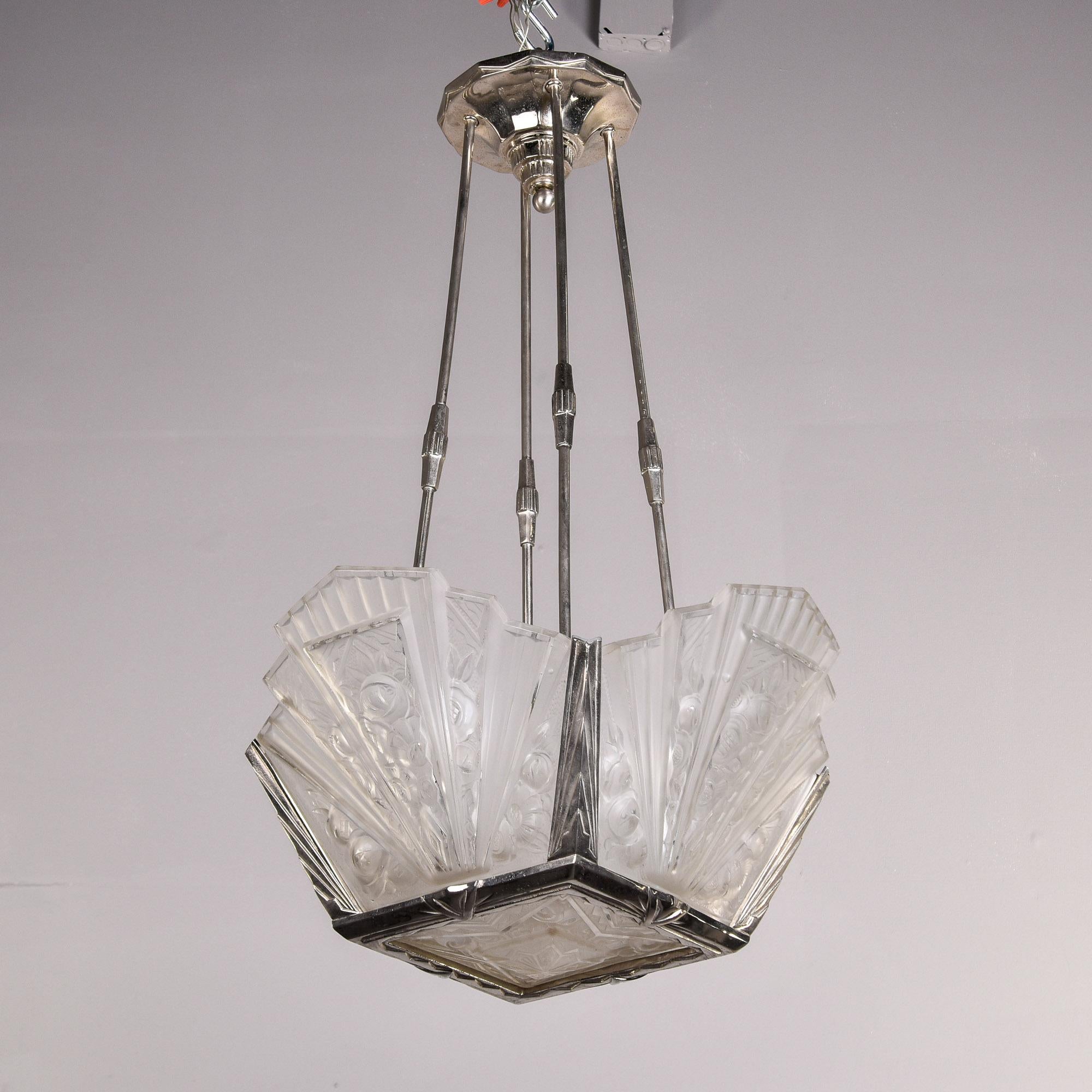 Francese Pierre D'Avesn, lampadario francese a cinque luci in stile Art Deco in vendita