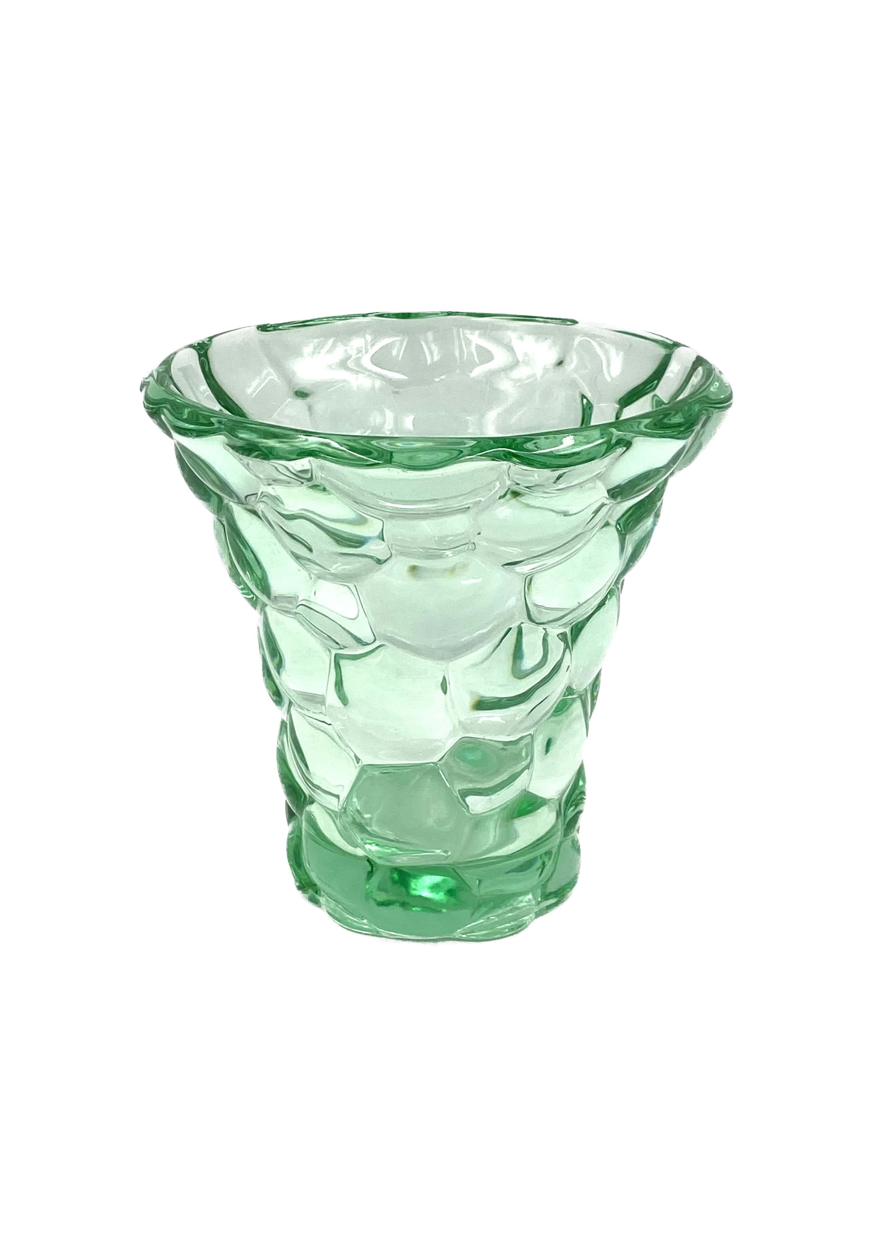 Cristal Pierre D'Avesn, Vase en cristal vert d'eau 