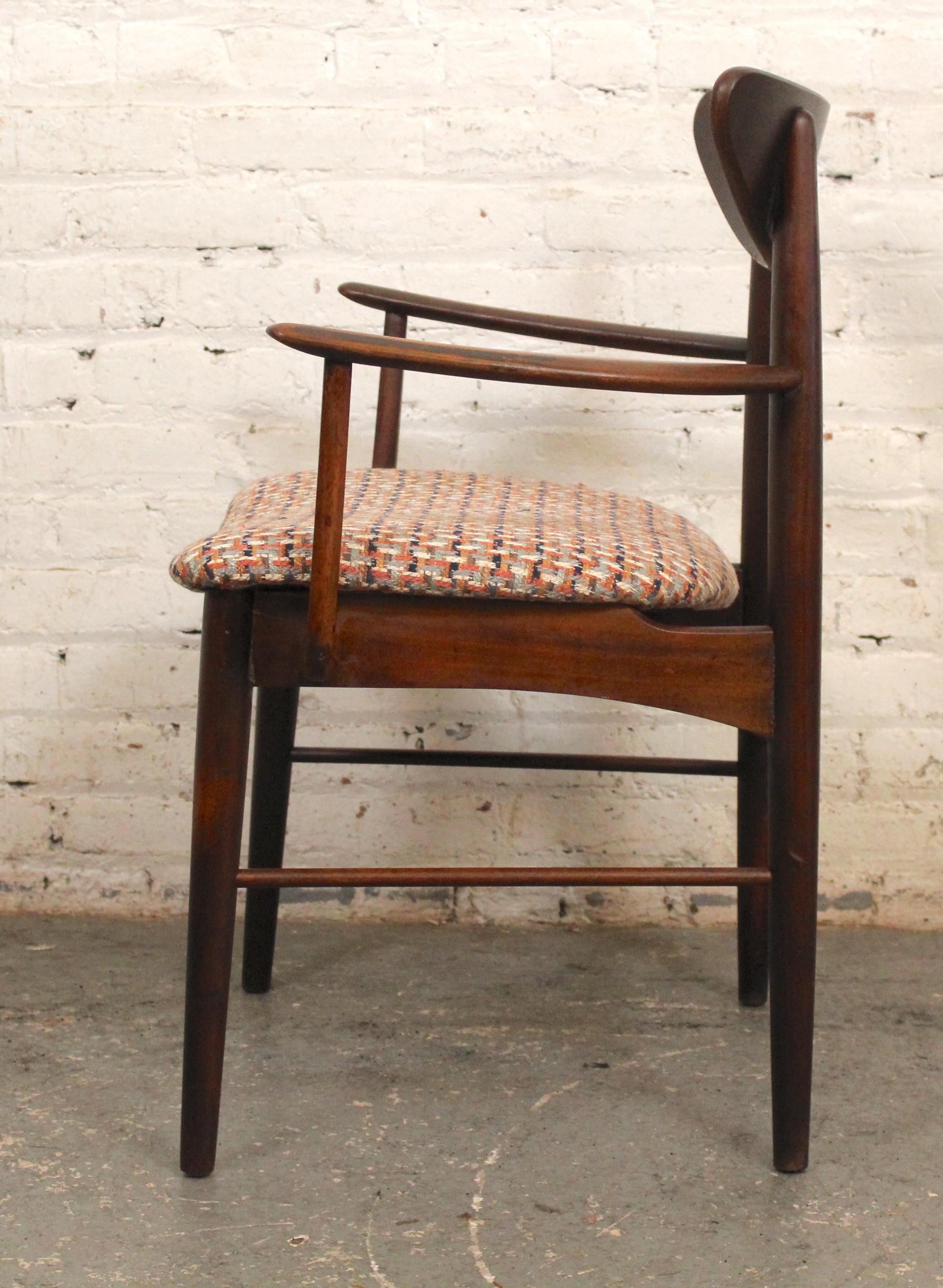 Mid-Century moderno Poltrona design/One di Pierre Debs di Stanley in vendita