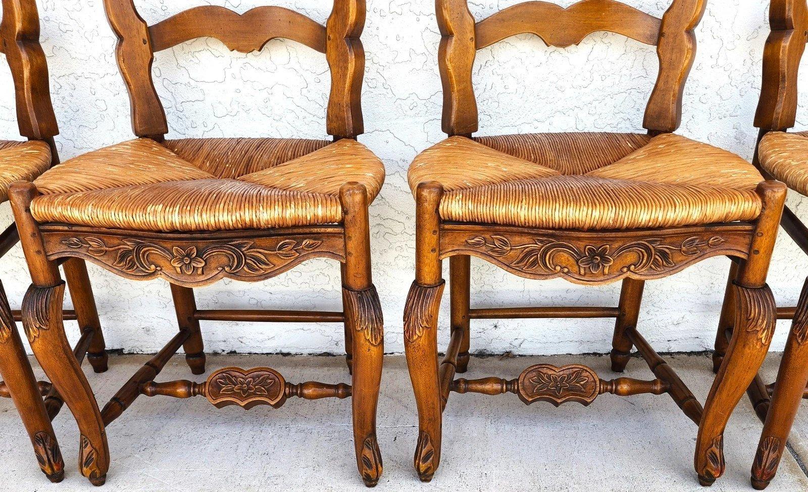 Pierre Deux Juego de 4 sillas de comedor de estilo rústico francés en venta 10
