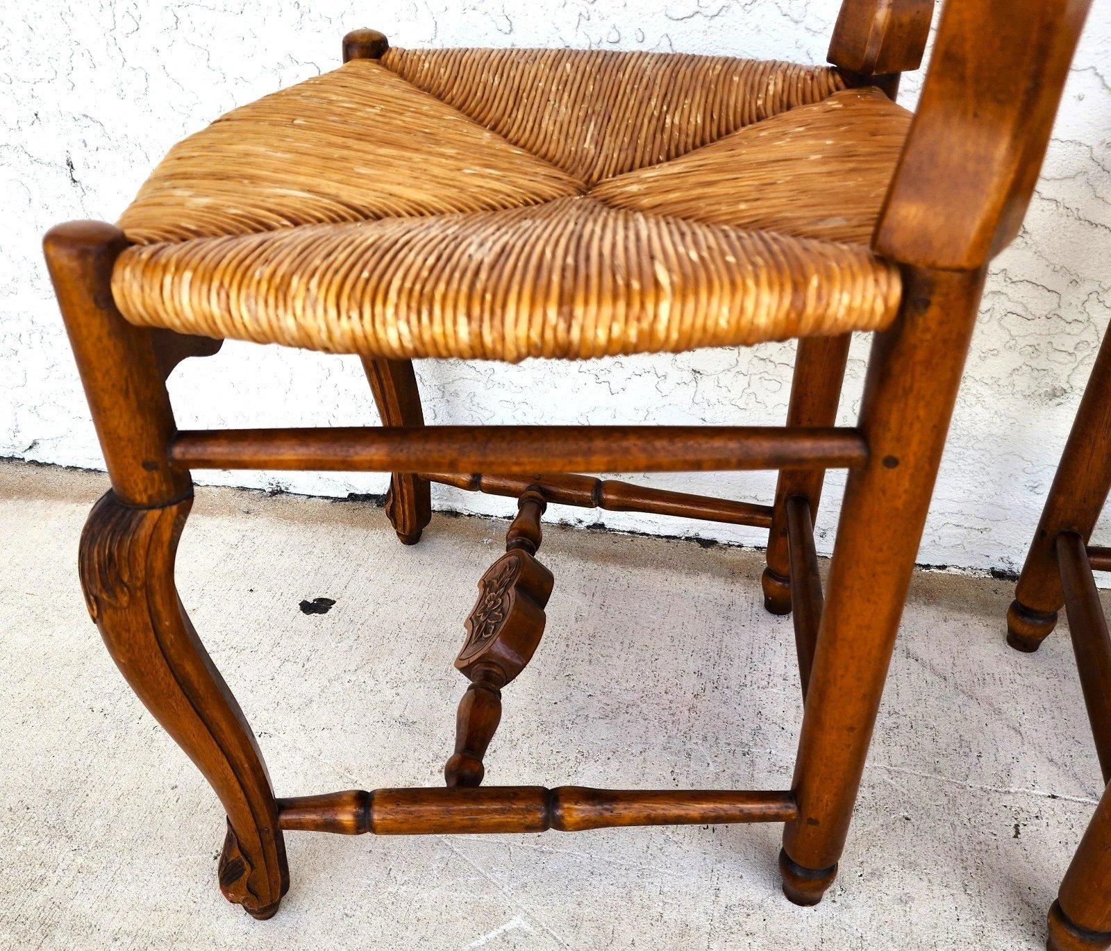 Pierre Deux Juego de 4 sillas de comedor de estilo rústico francés en venta 11