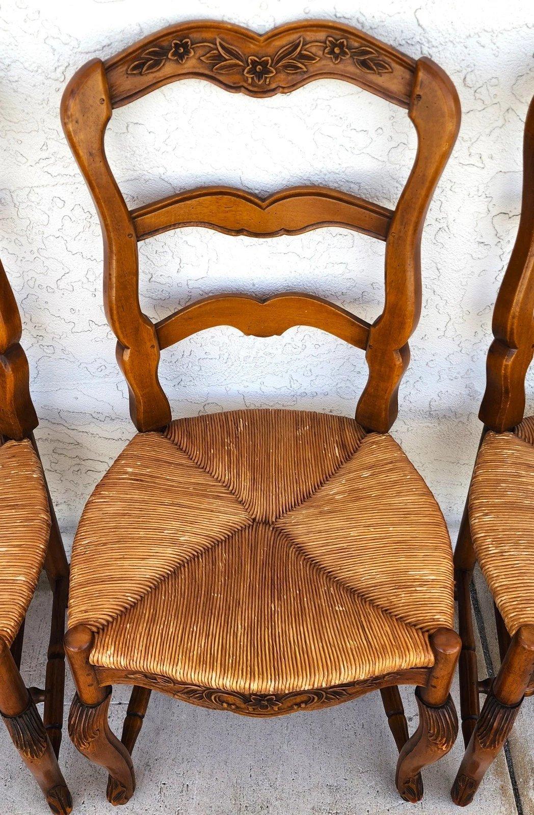 Pierre Deux Juego de 4 sillas de comedor de estilo rústico francés en venta 3