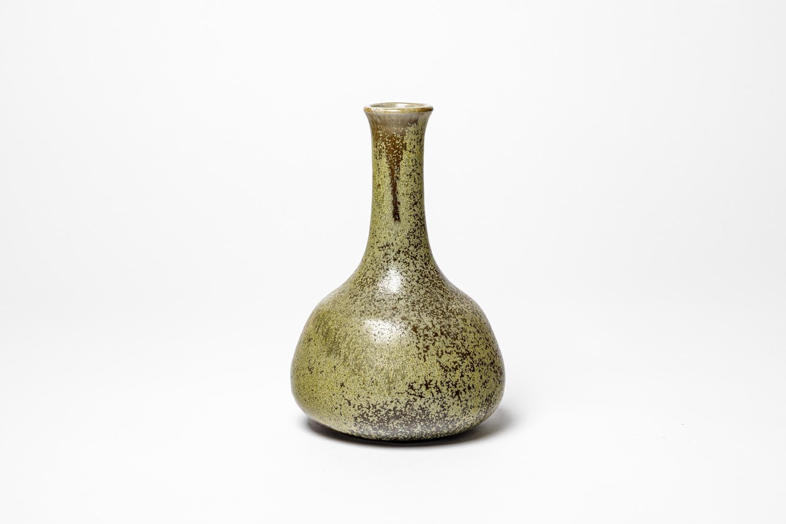 Pierre Devie

Vaso in ceramica di Pierre Devie in gres verde

Firmato sotto la base

Condizioni originali perfette

Altezza 22 cm
Grande 13 cm