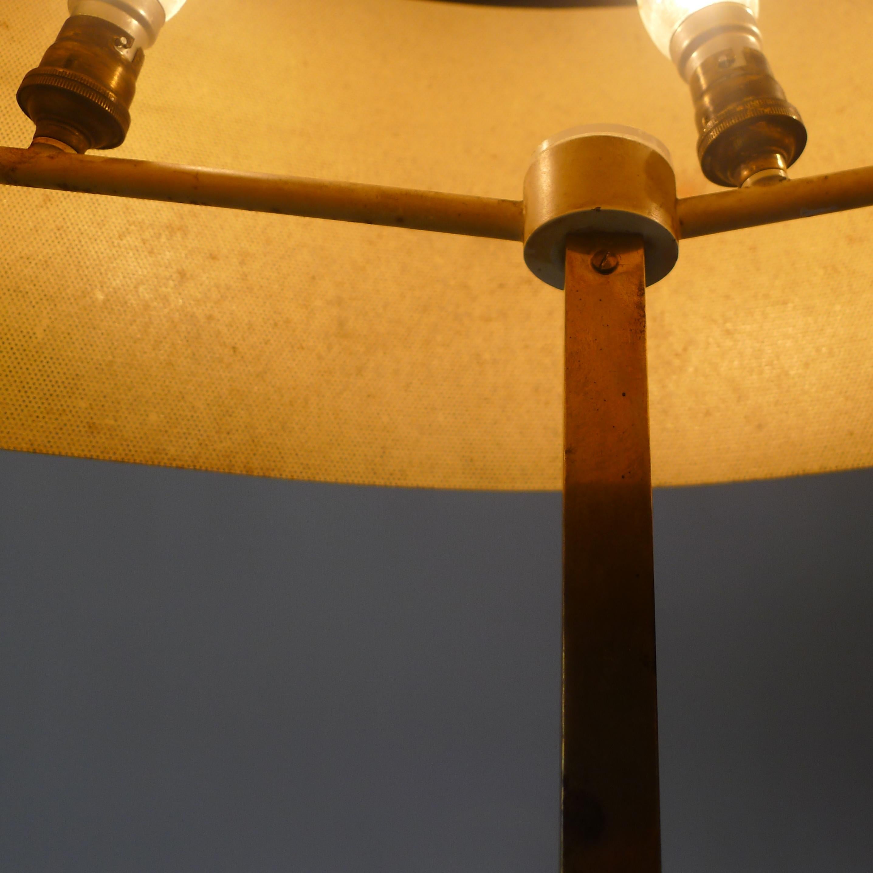 Pierre Disderot, Rara lámpara de pie con pantalla de metal perforado, Francia Años 50 en venta 9