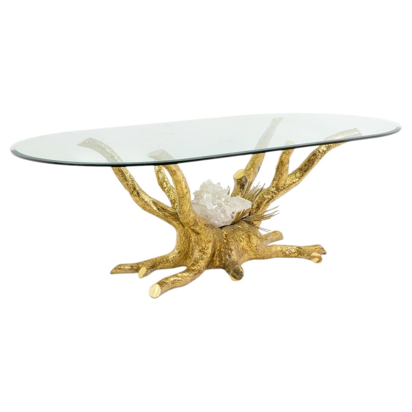 Pierre Duval Brasseur. Mesa de comedor de latón dorado. Alrededor de 1970.