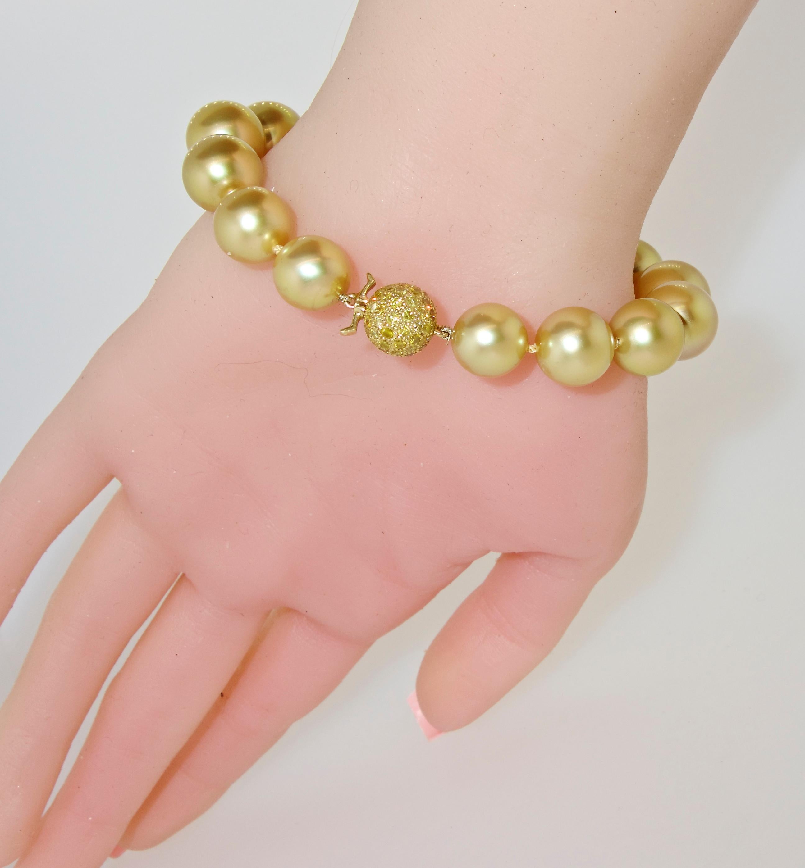 Women's Pierre/Famille  Golden South Sea Pearl Bracelet and Fancy Intense Diamond Clasp