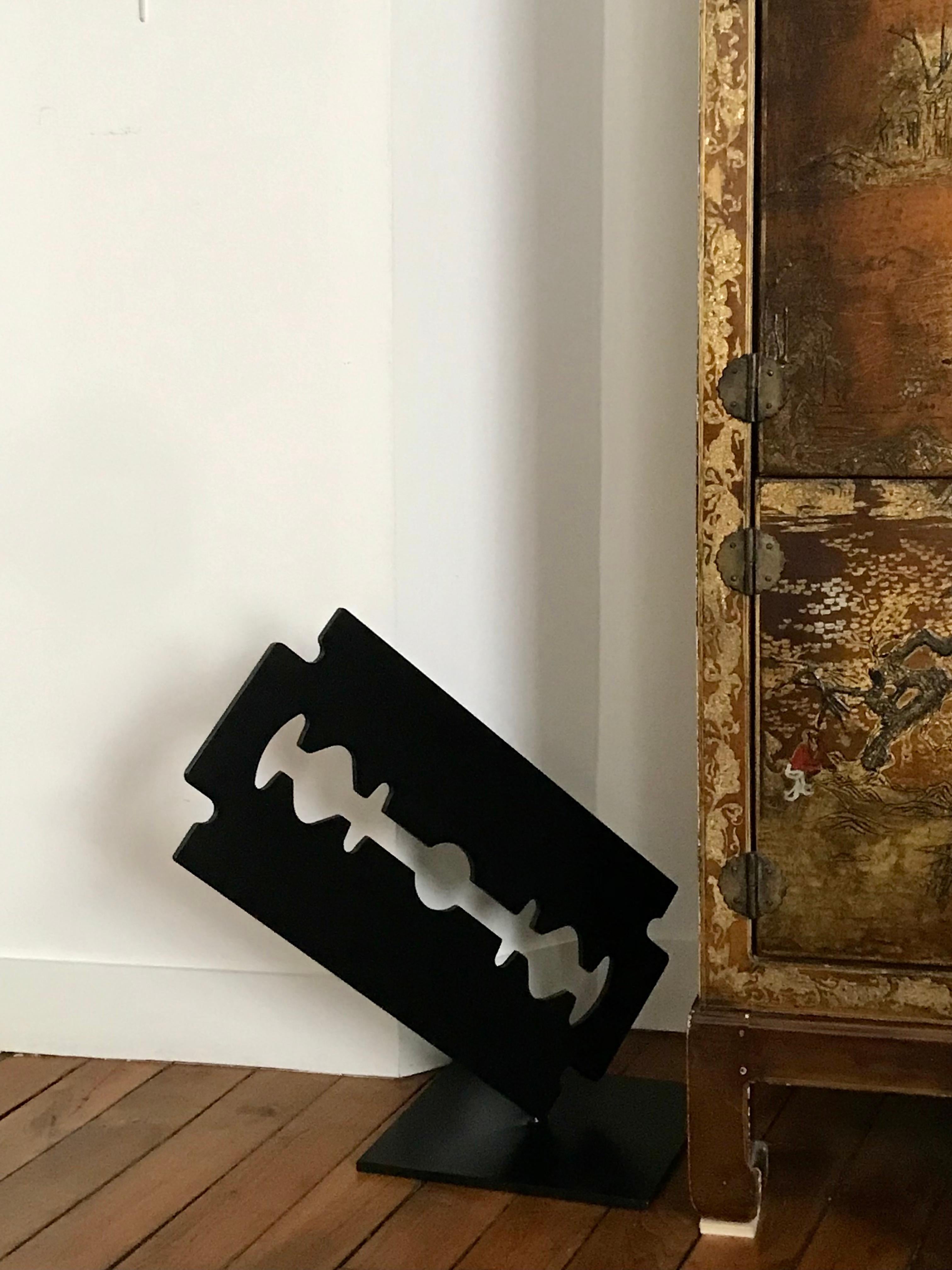 Laminato Scultura in acciaio di Pierre Fava Razor in vendita